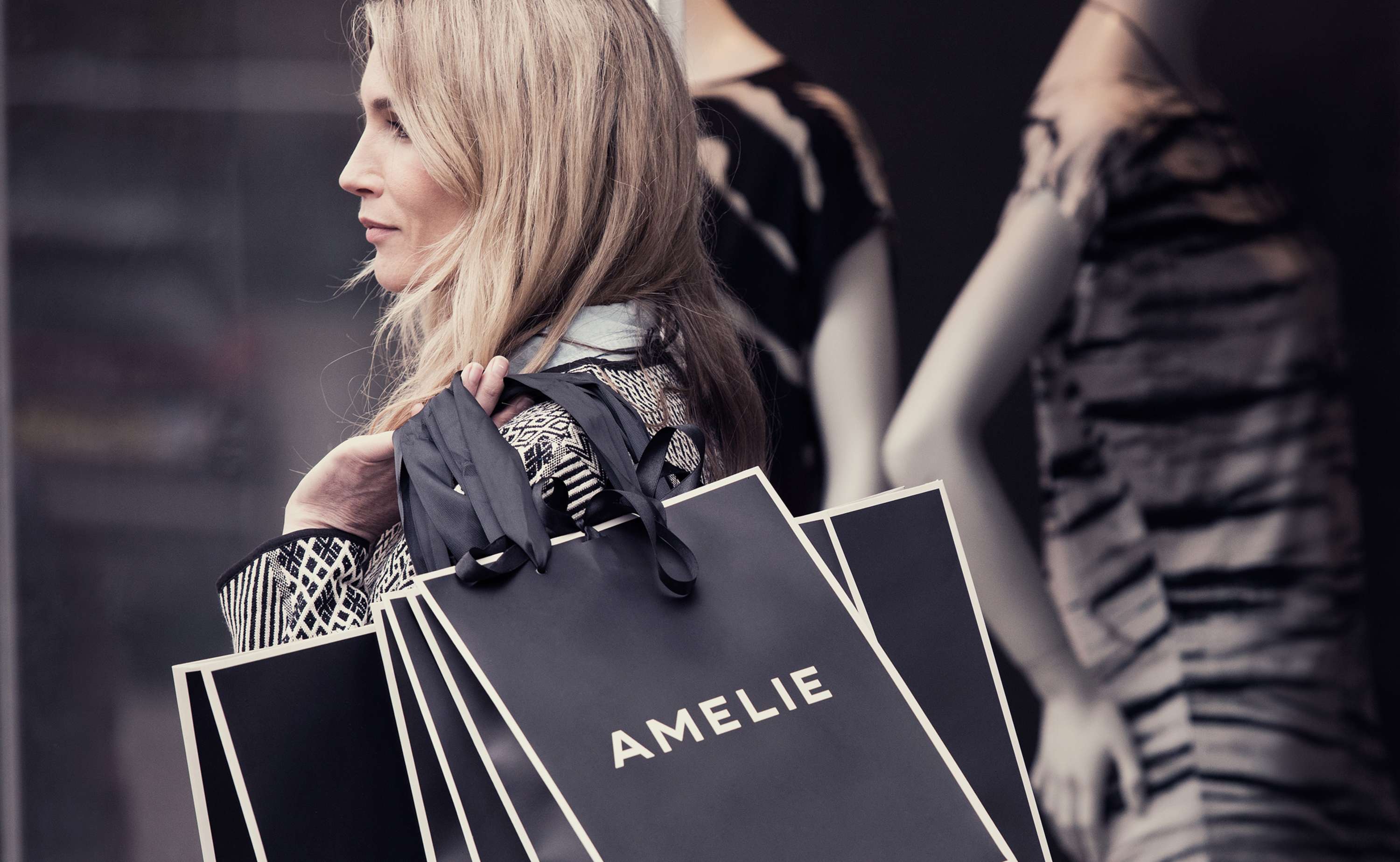 Amelie by Q+H LONDON LIMITED