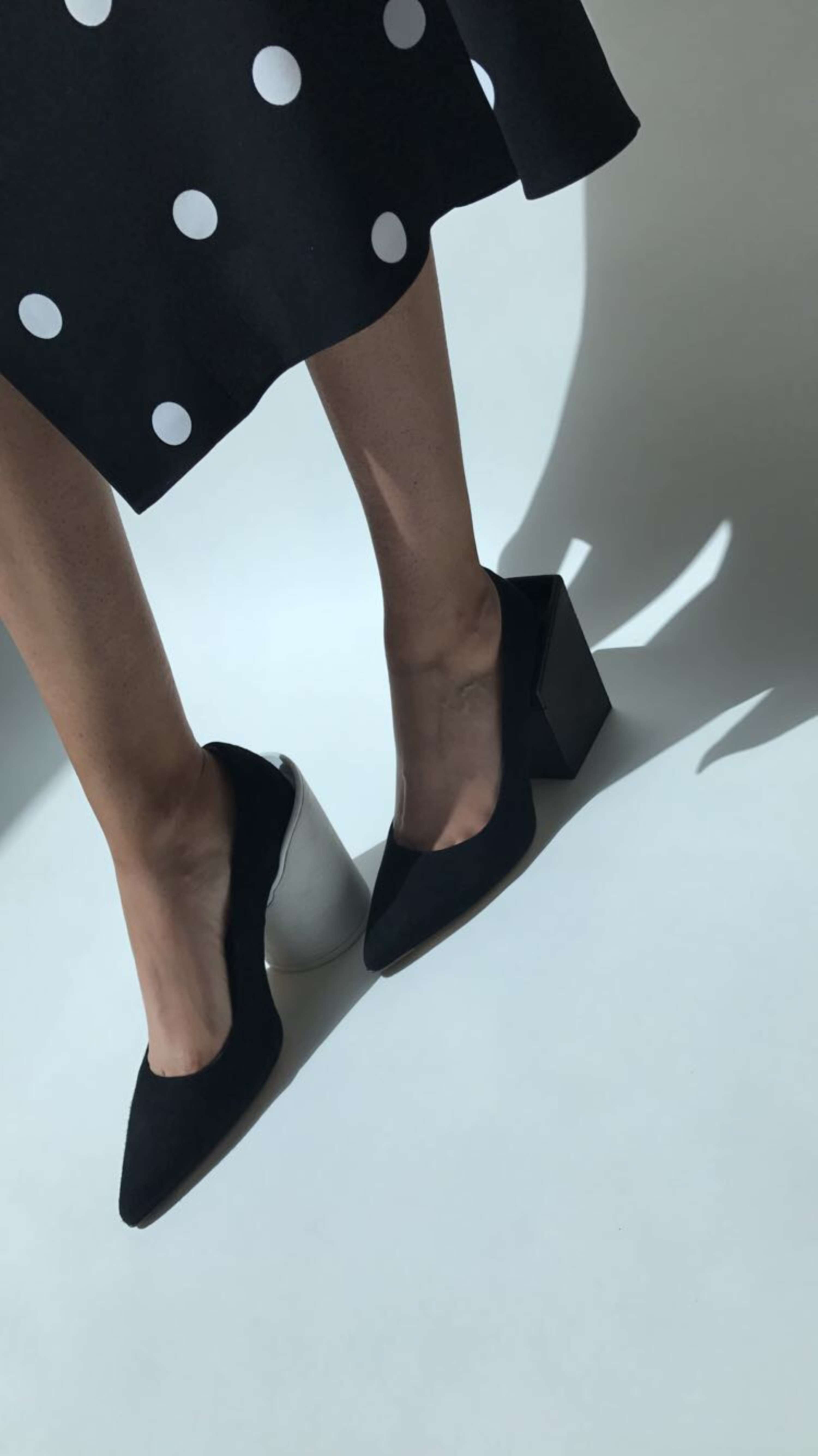 Threads styling editorial - Luxe Monochrome by Lucy Alston