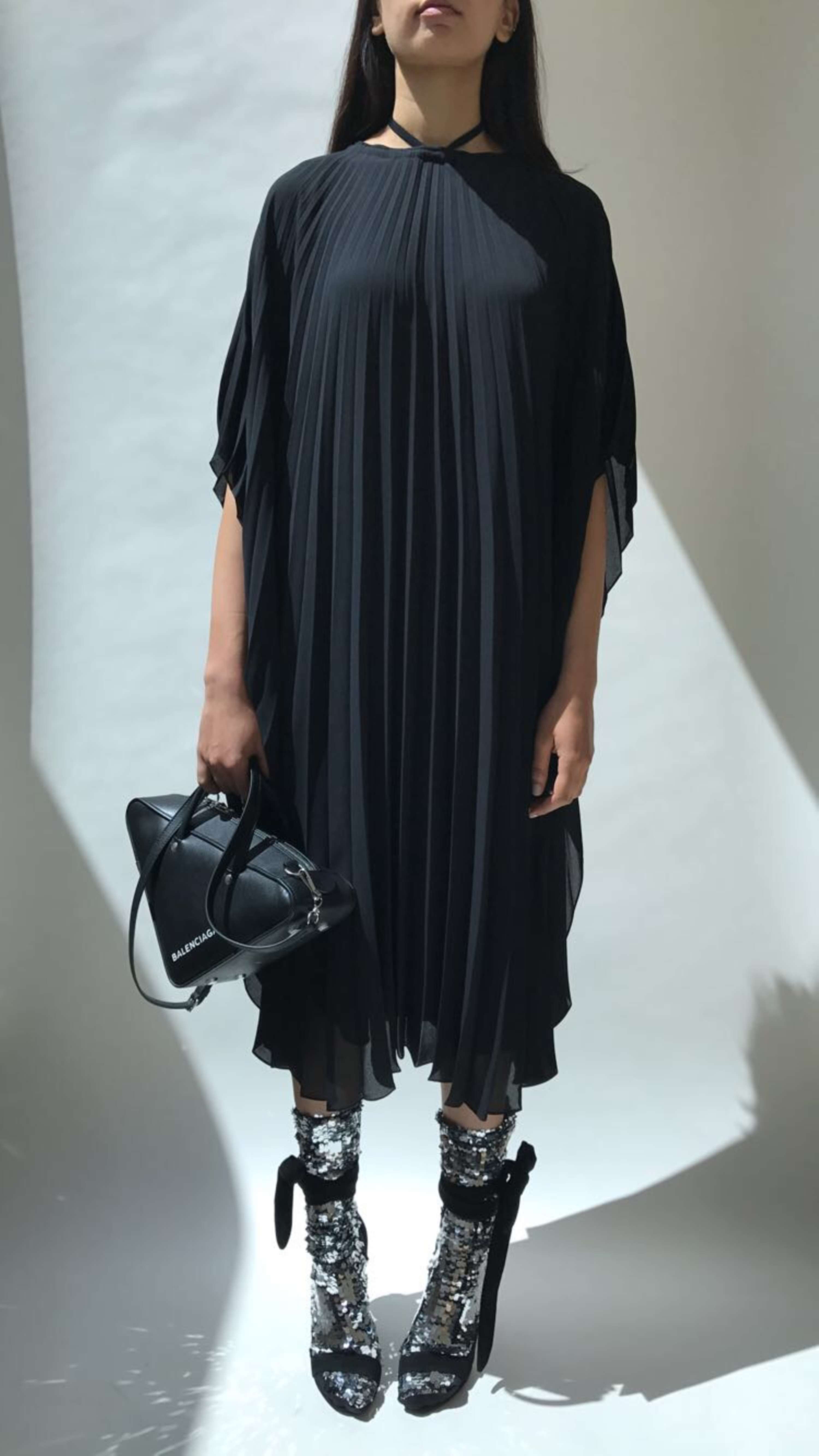 Threads styling editorial - Luxe Monochrome by Lucy Alston
