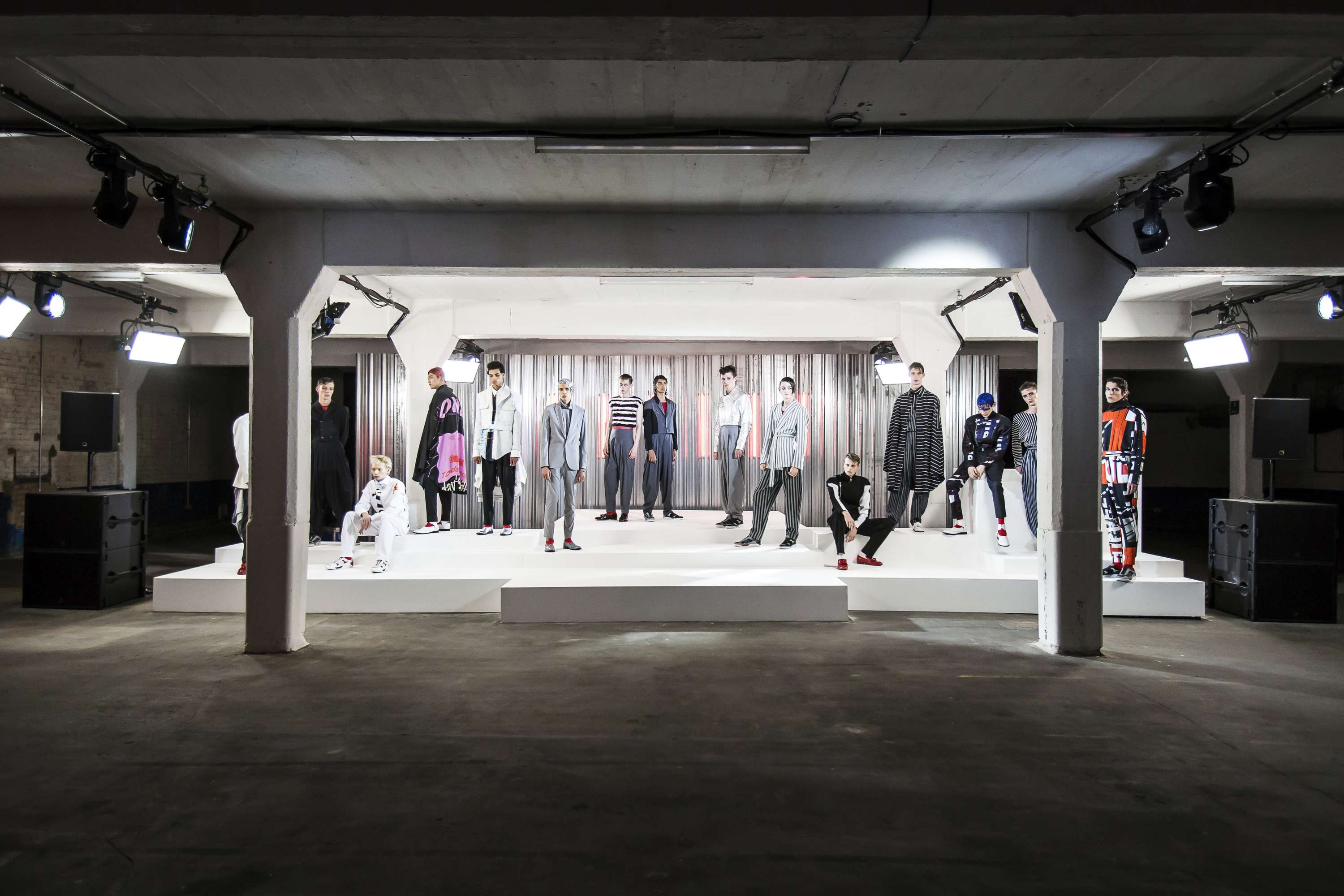 TOPMAN DESIGN Showspace SS18 by Benni Allan