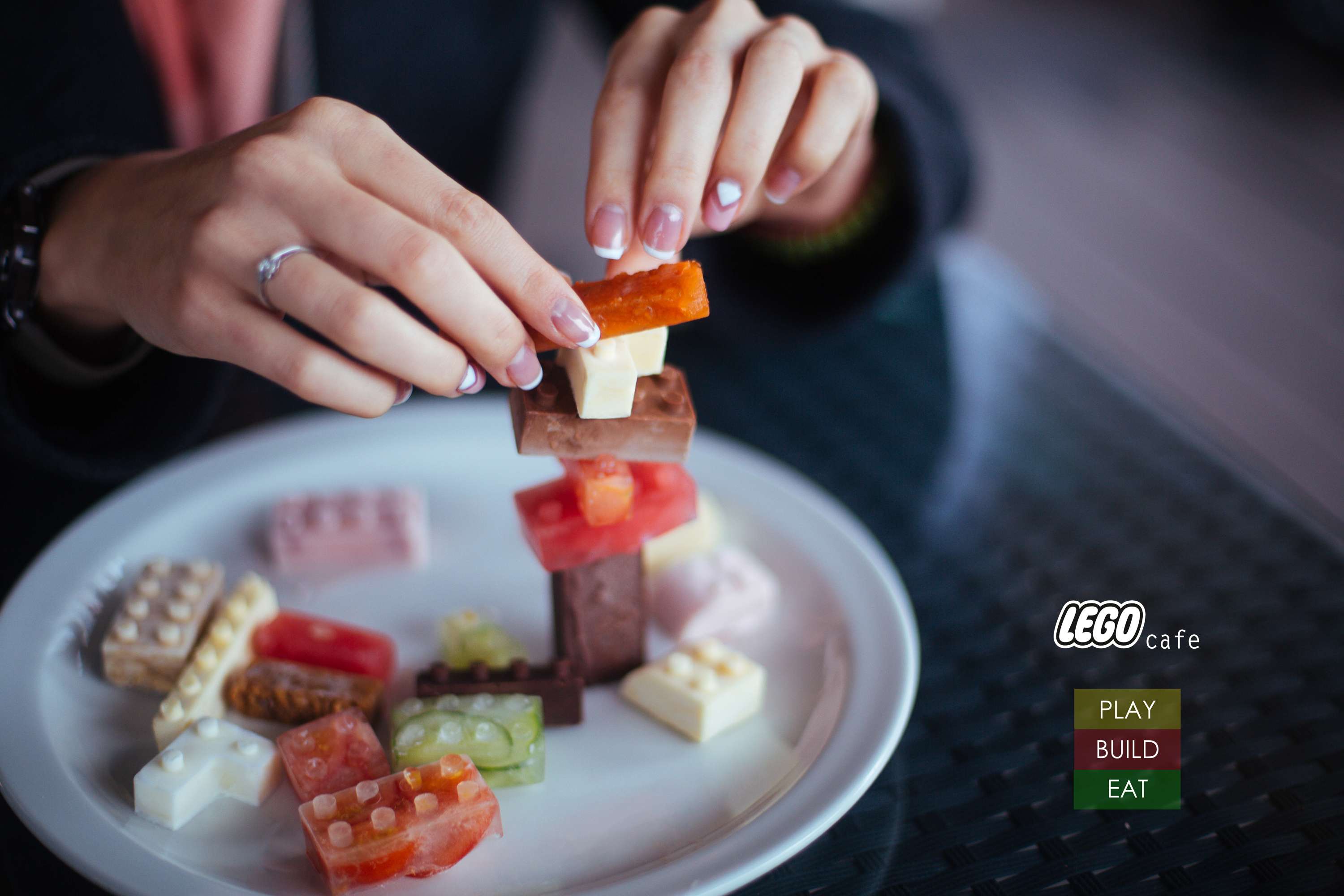 LEGO Cafe by Alena Kroshechkina