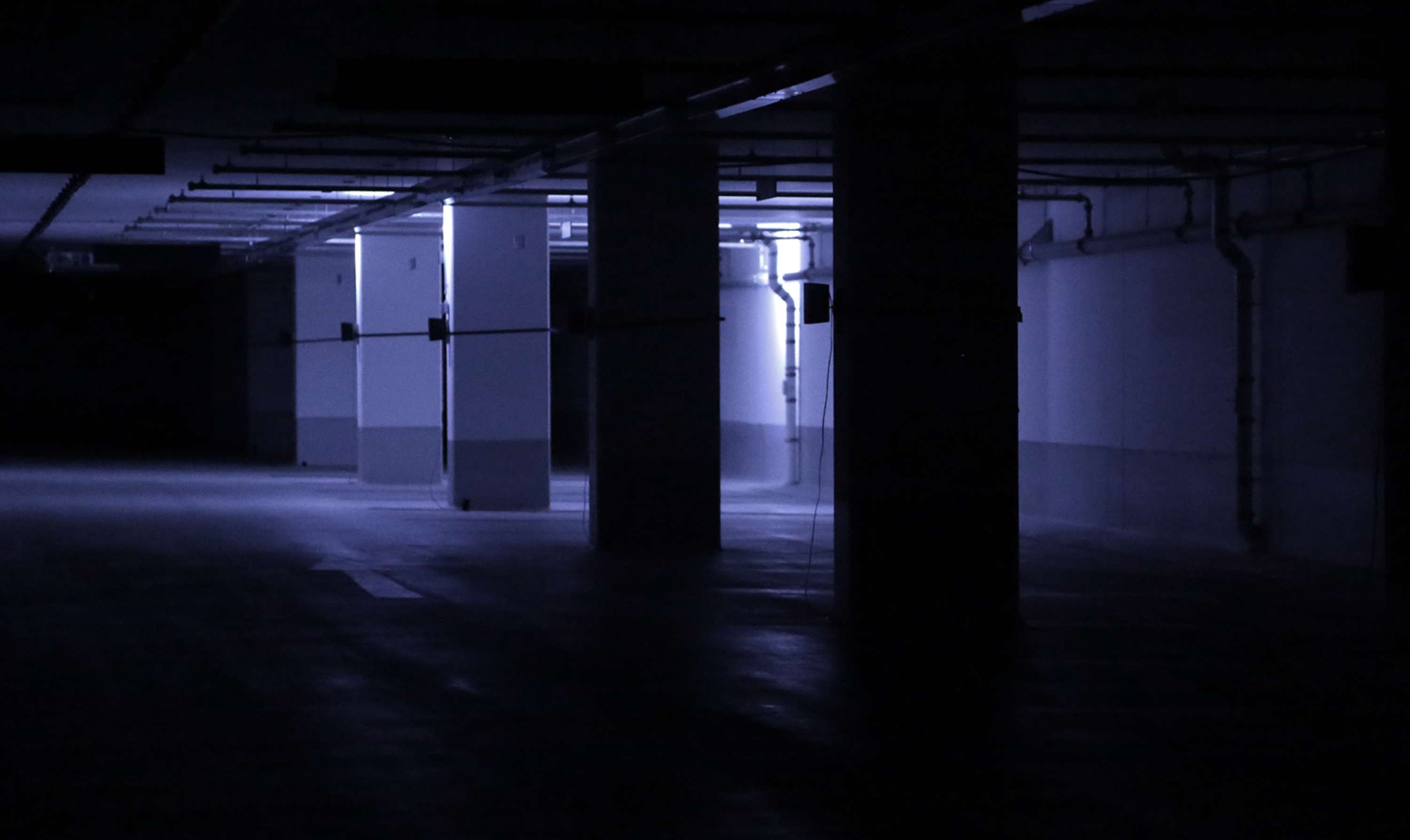 DIGITAL ECHO - interactive sound & light installation by Yves Peitzner