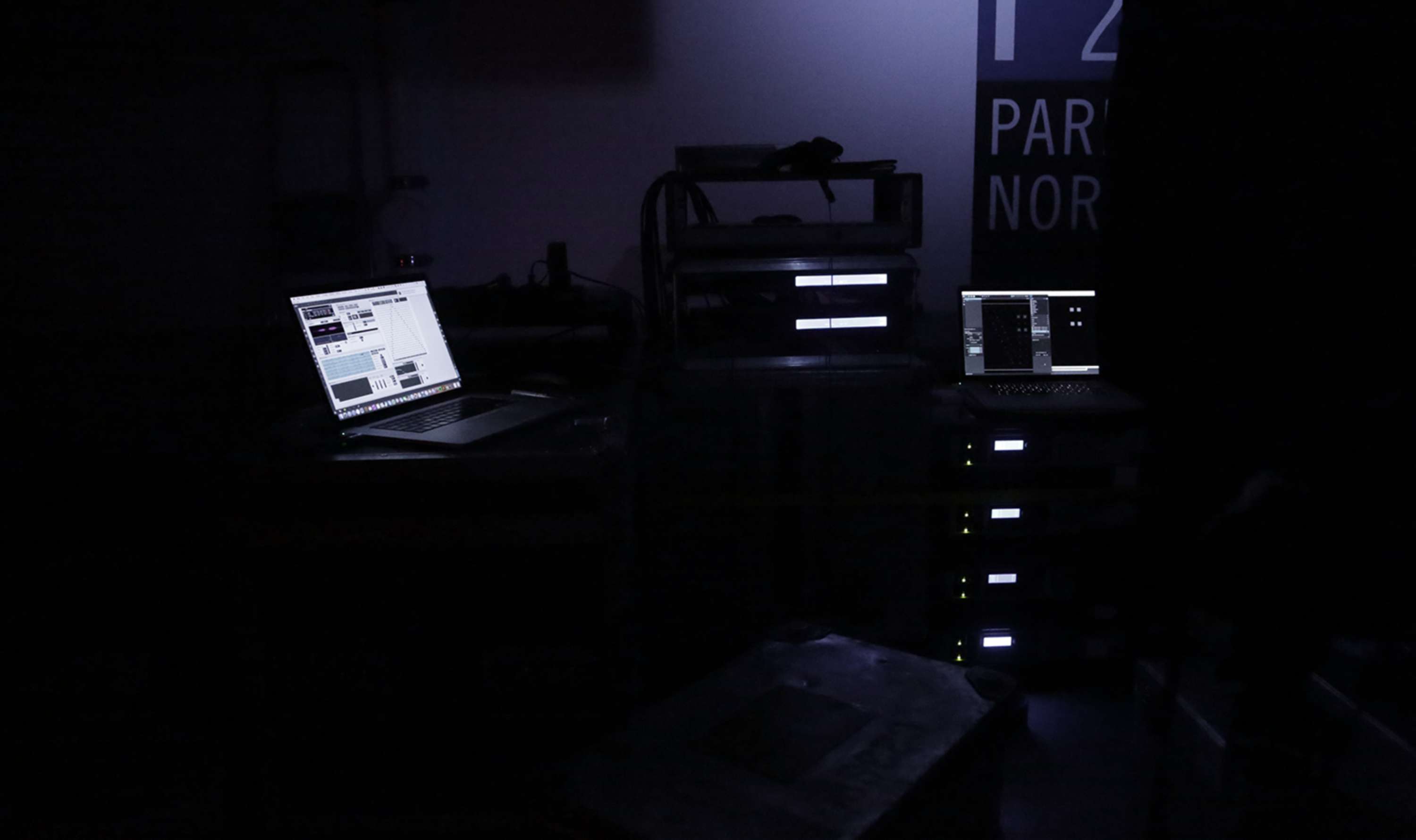 DIGITAL ECHO - interactive sound & light installation by Yves Peitzner