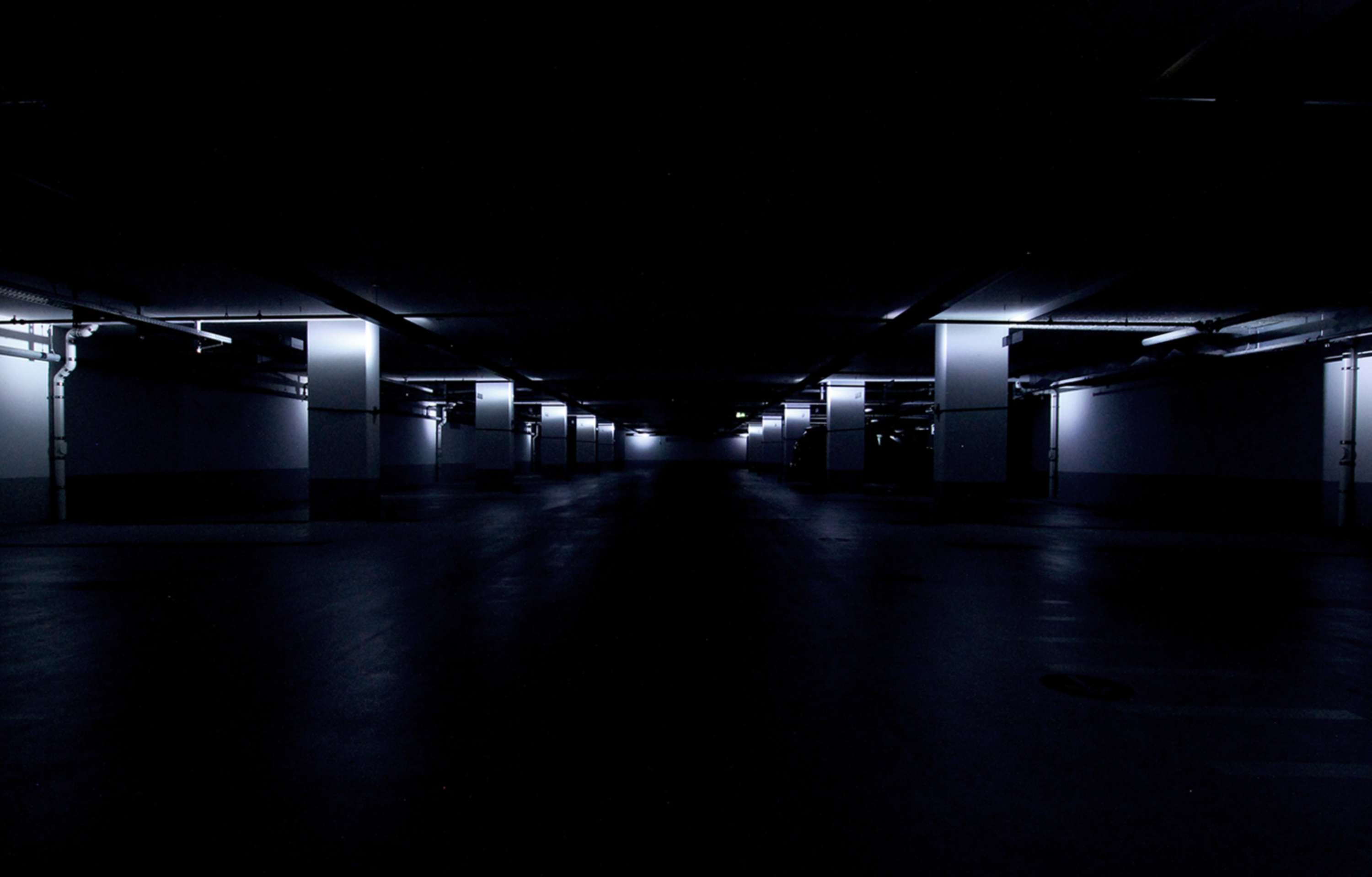 DIGITAL ECHO - interactive sound & light installation by Yves Peitzner