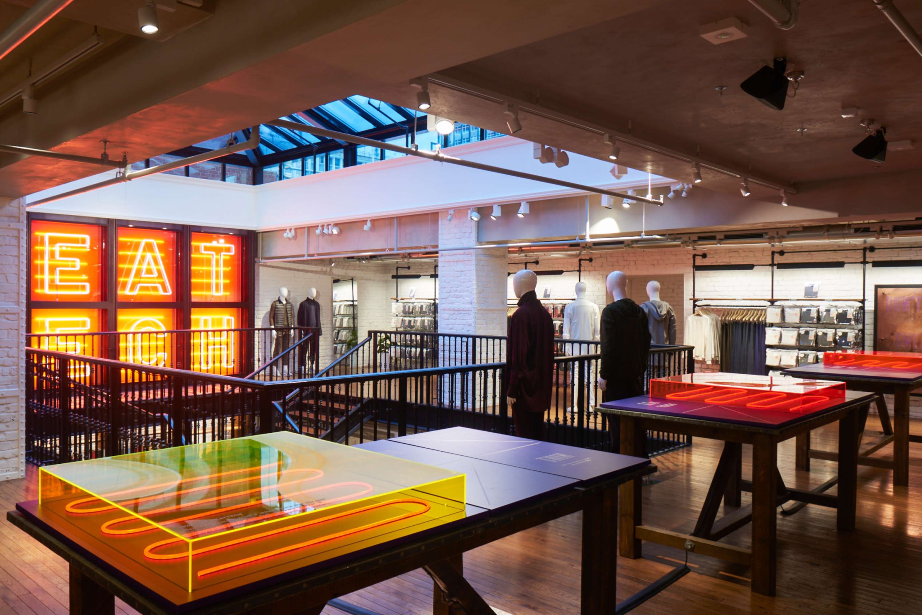 Uniqlo Concept Space by Tim Donald