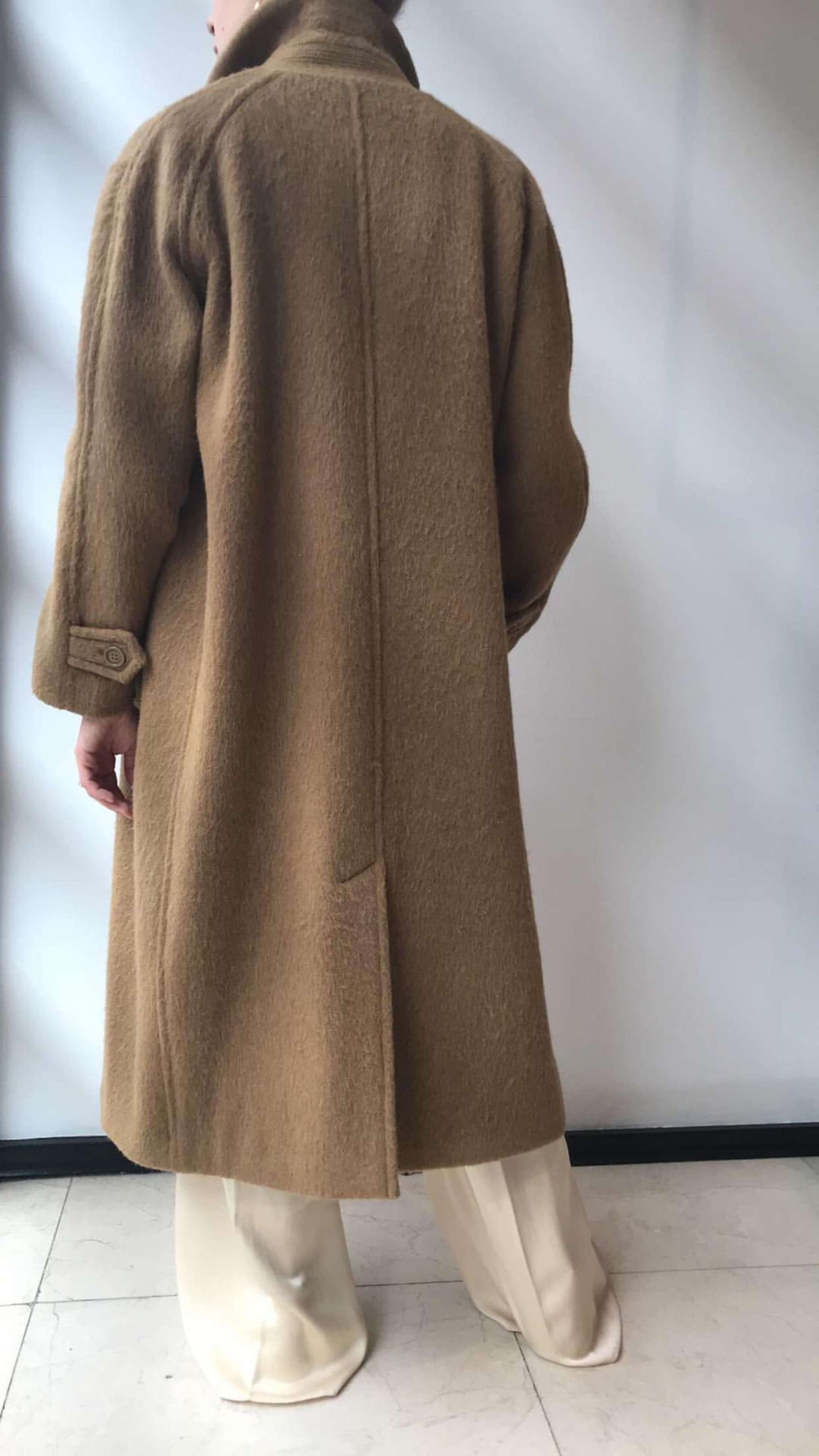 Joseph AW17 edit for Threads Styling by Lucy Alston