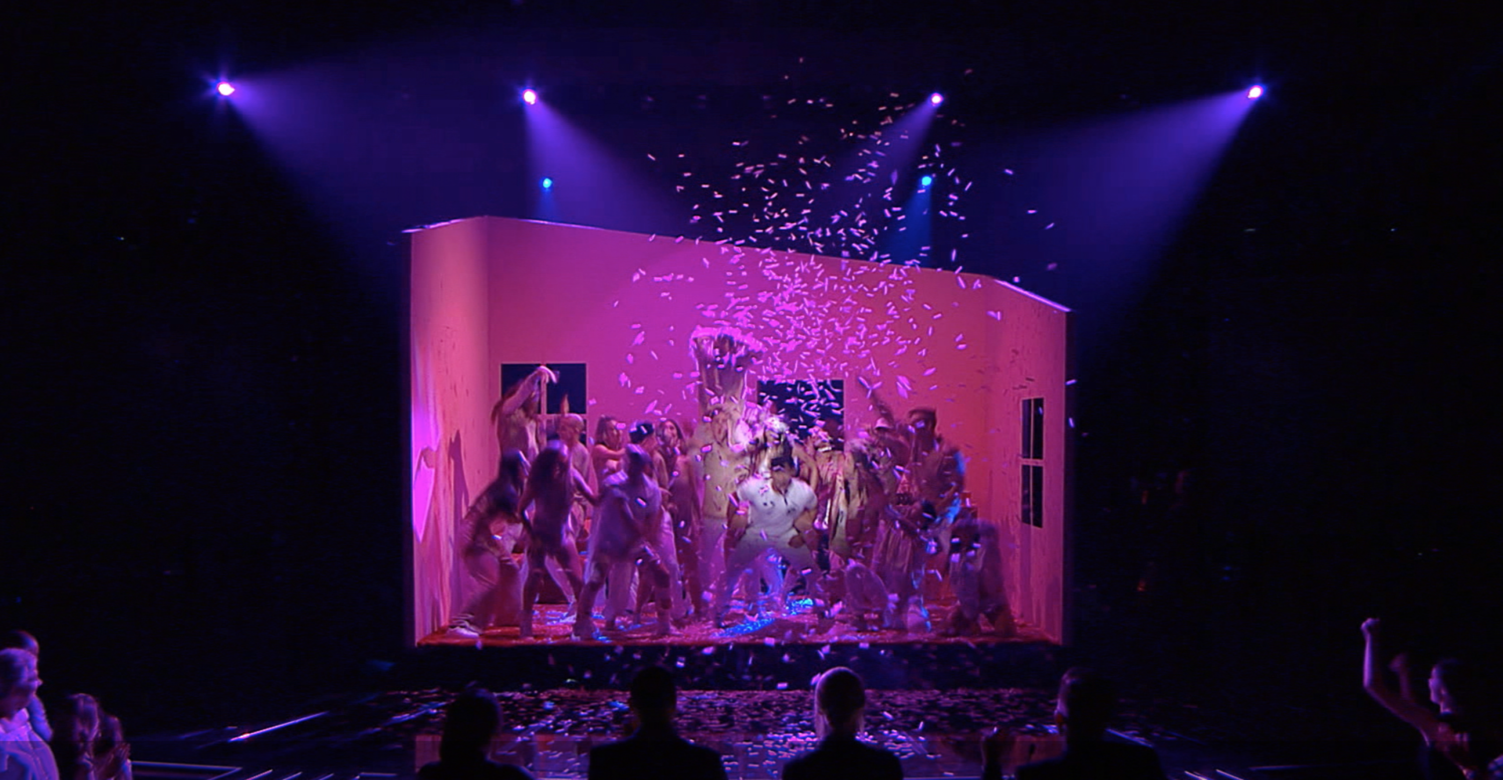 Charli XCX - Australian X factor Performance by Andrew Wilkinson