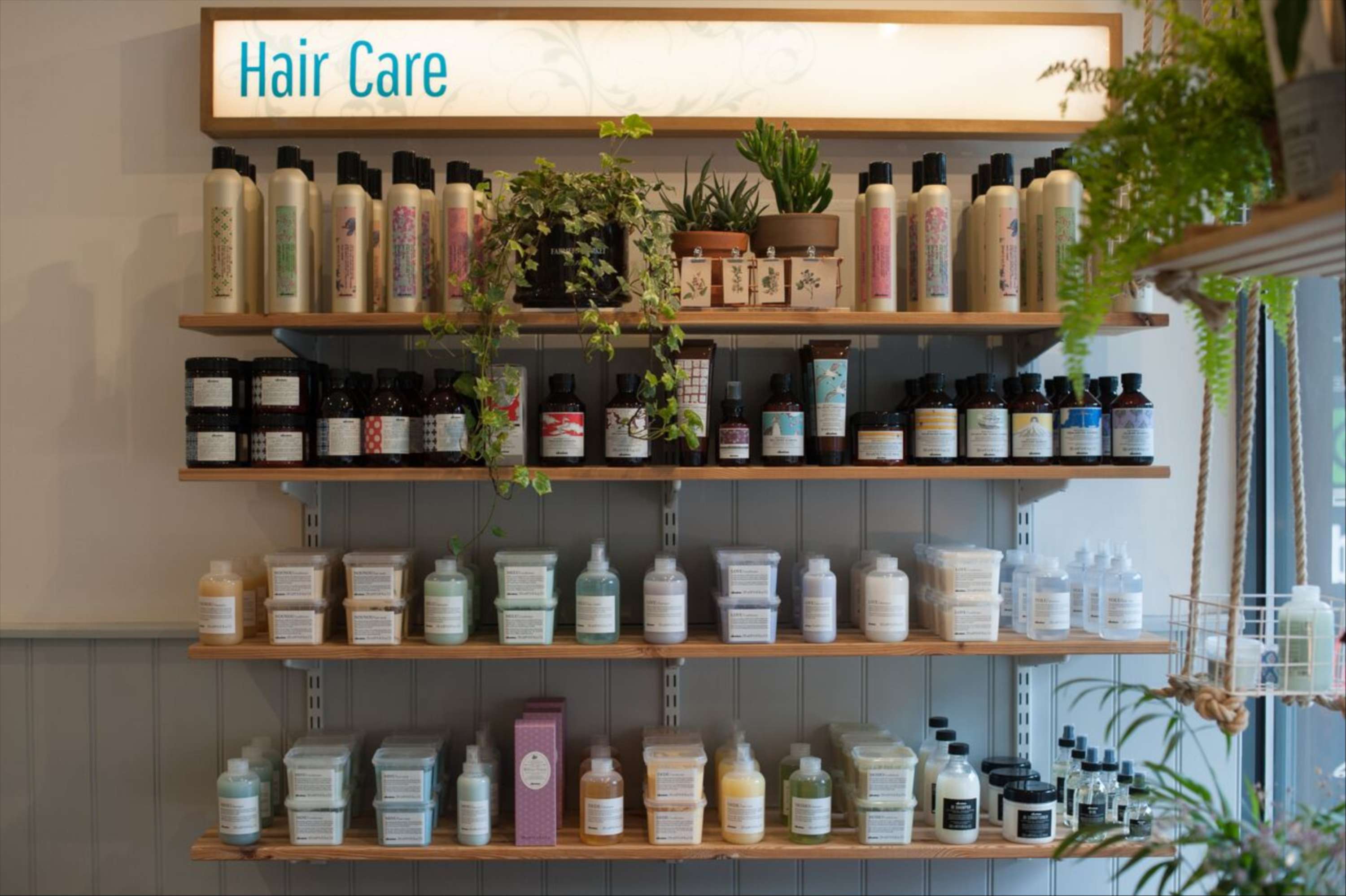 Flow&Co visual display and window by Manuela Demuro