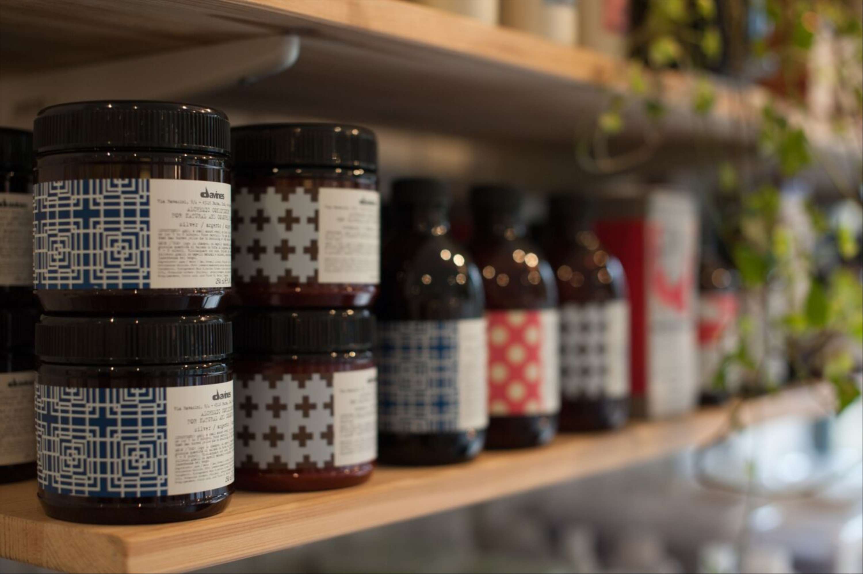 Flow&Co visual display and window by Manuela Demuro