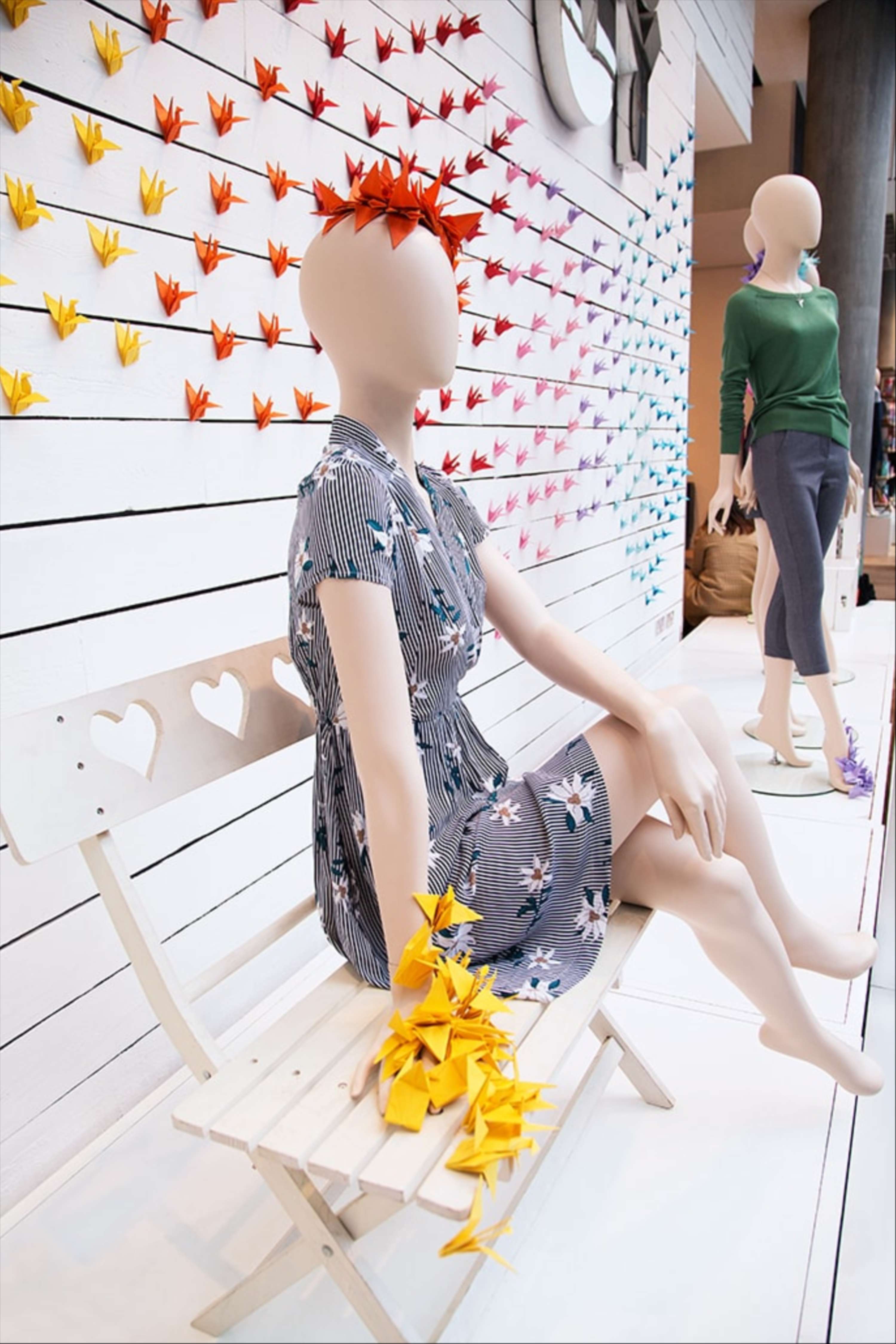 Window Design - Origami by Manuela Demuro