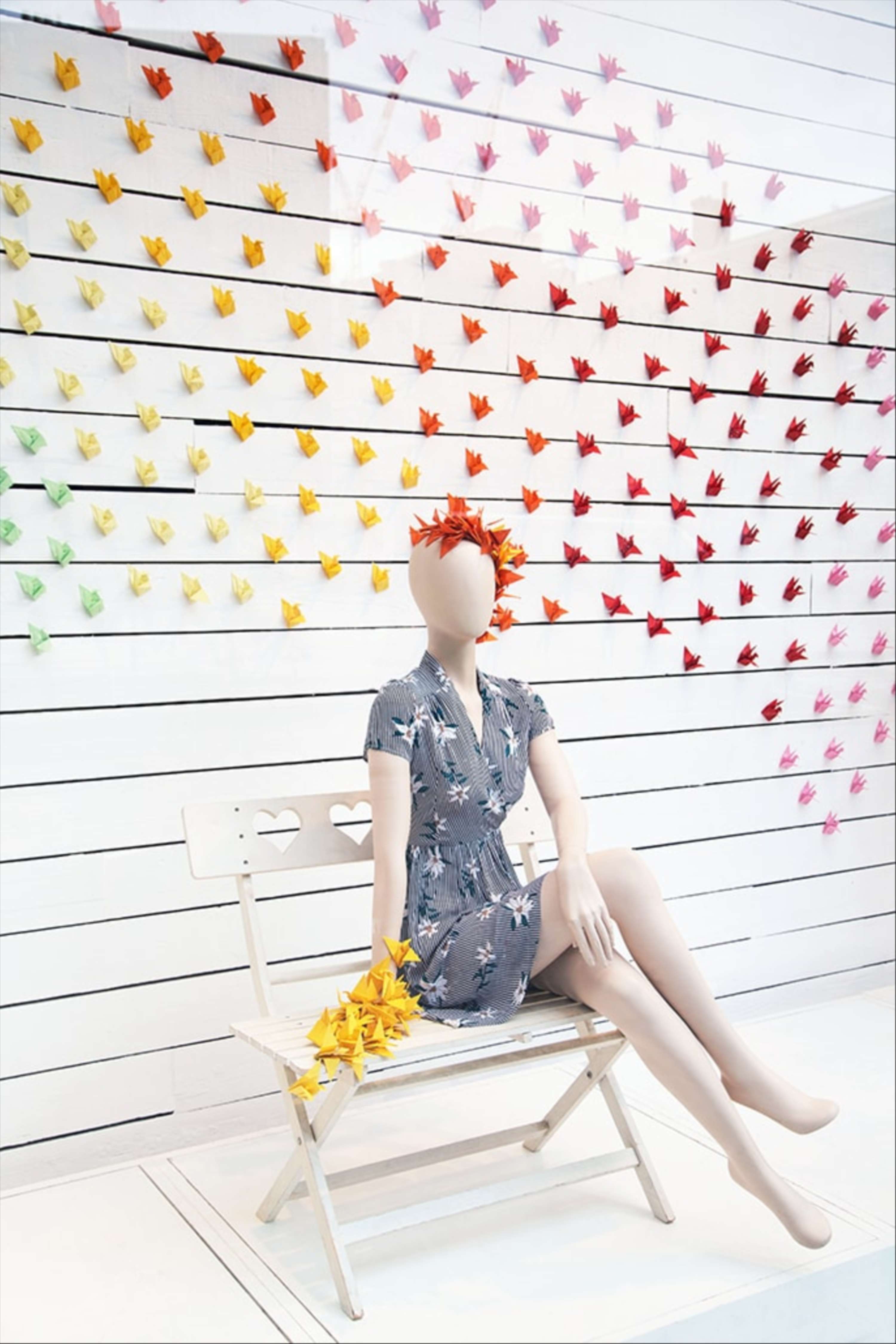 Window Design - Origami by Manuela Demuro