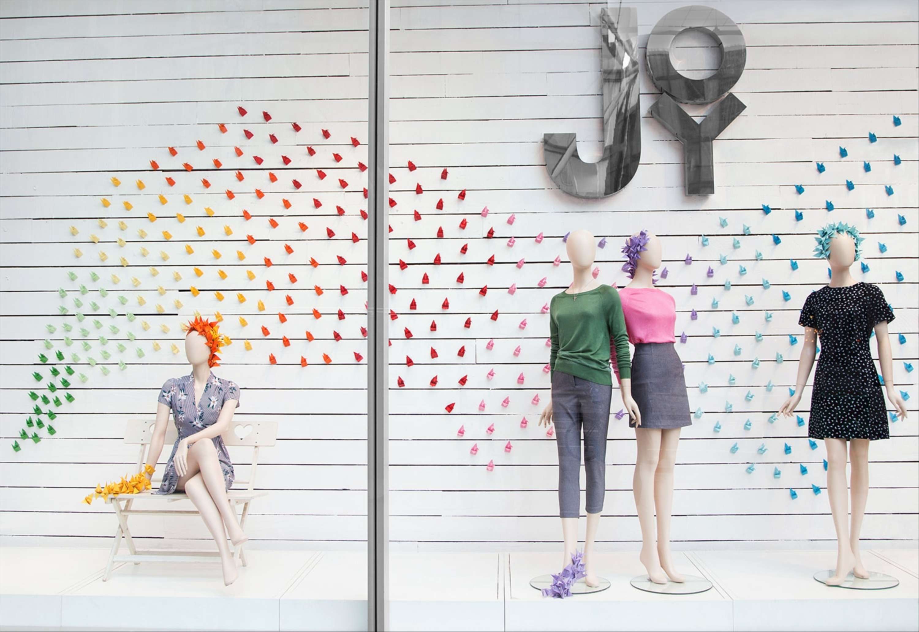 Window Design - Origami by Manuela Demuro
