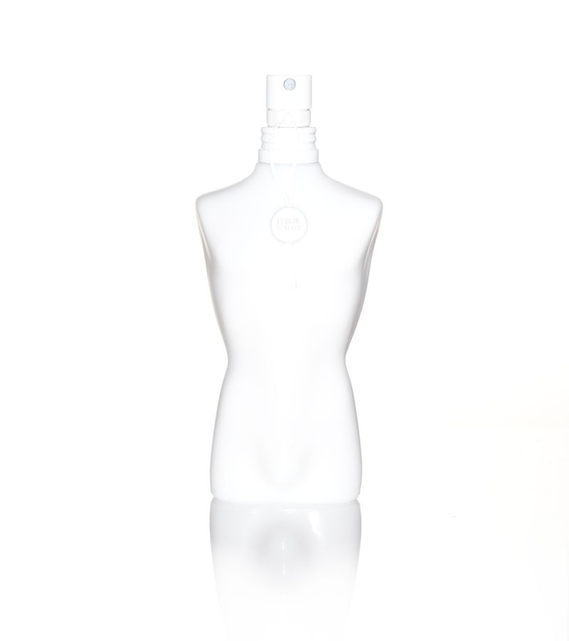 SIMPLE ELEGANCE | FRAGRANCE by Chris Rosser