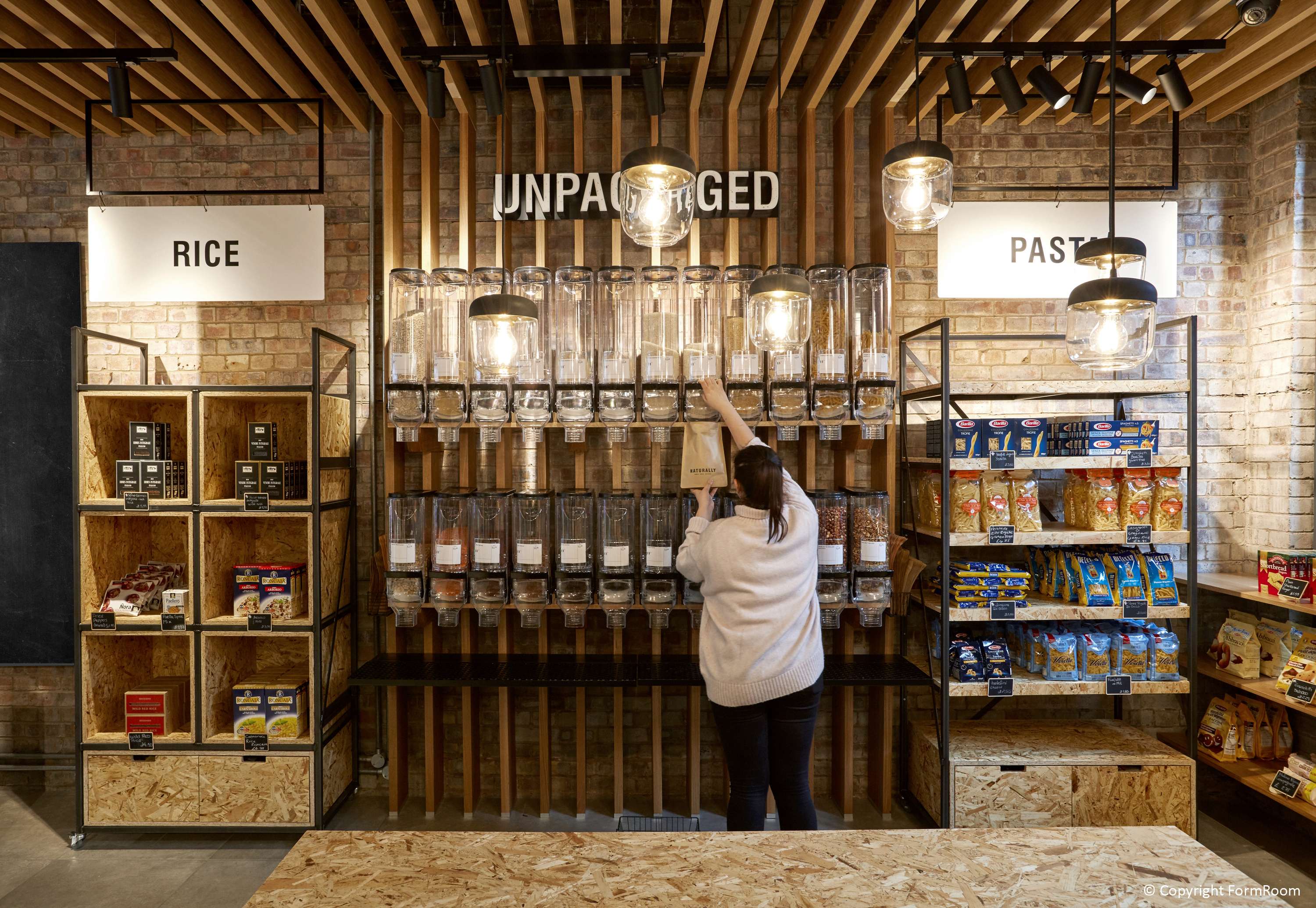 Natrually - Store Branding and Design by FormRoom