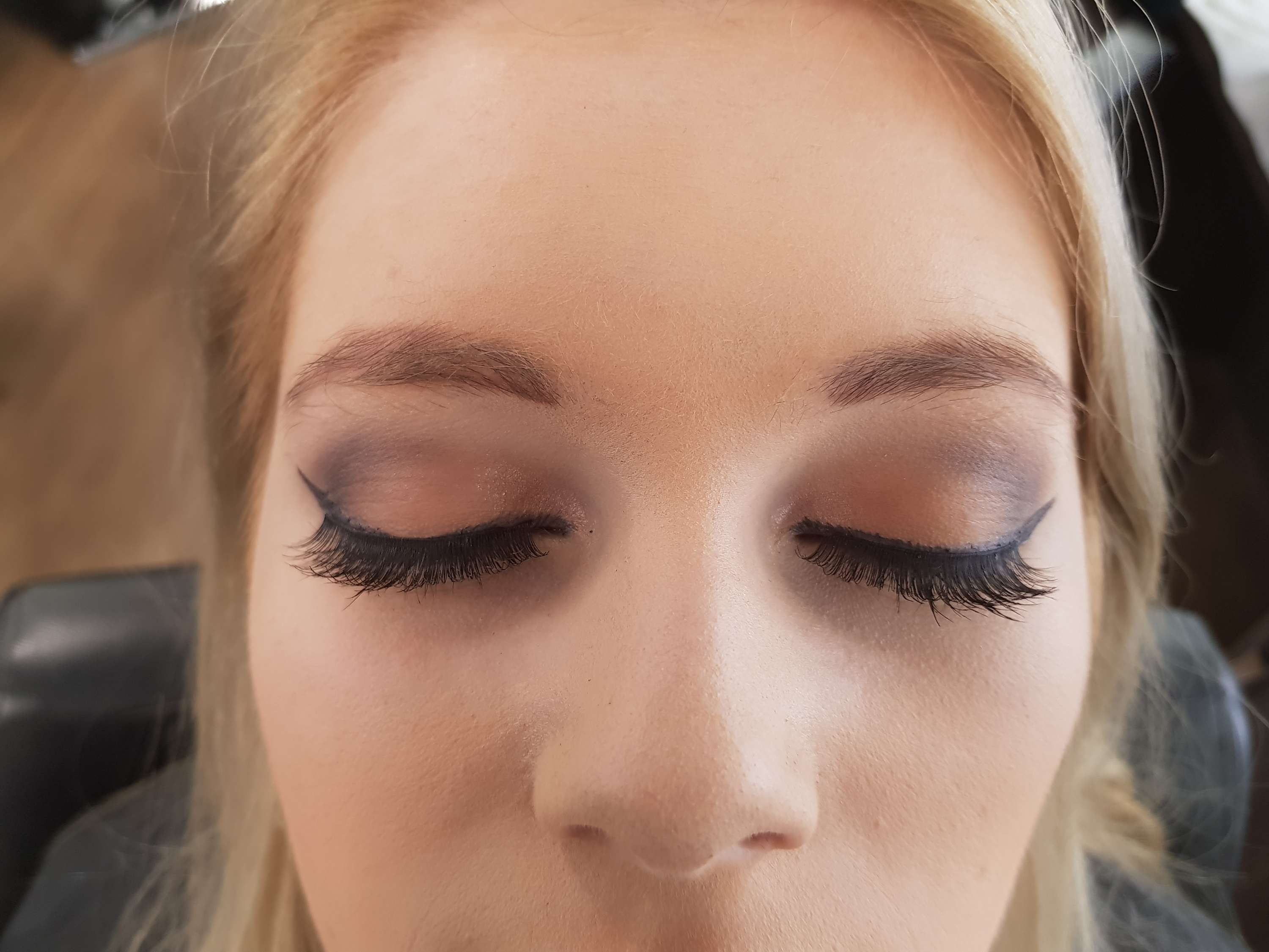 A simple natural look by Anna Polna