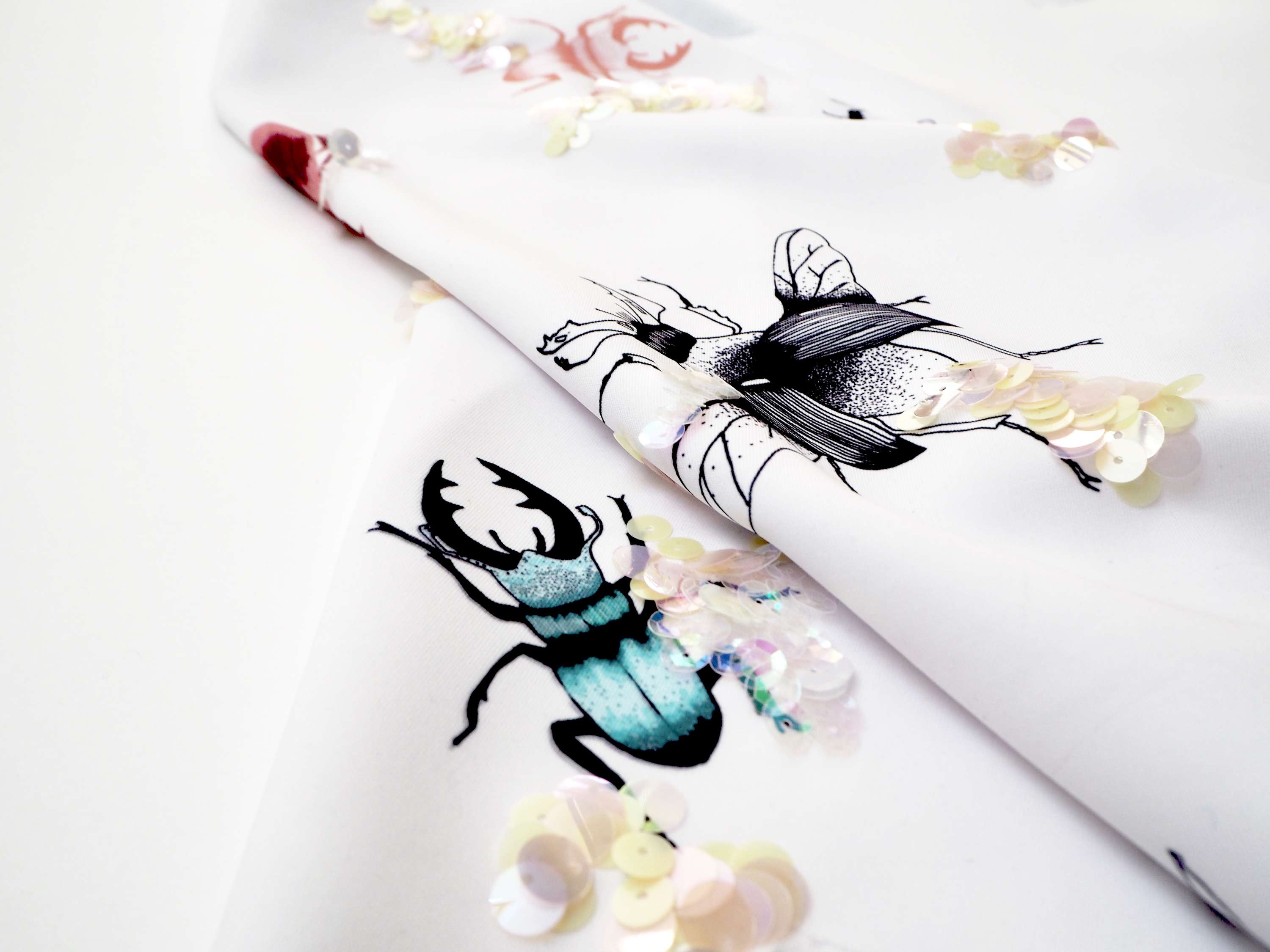 - B R O A C H E S - C O L L E C T I O N - by Amelia Taylor