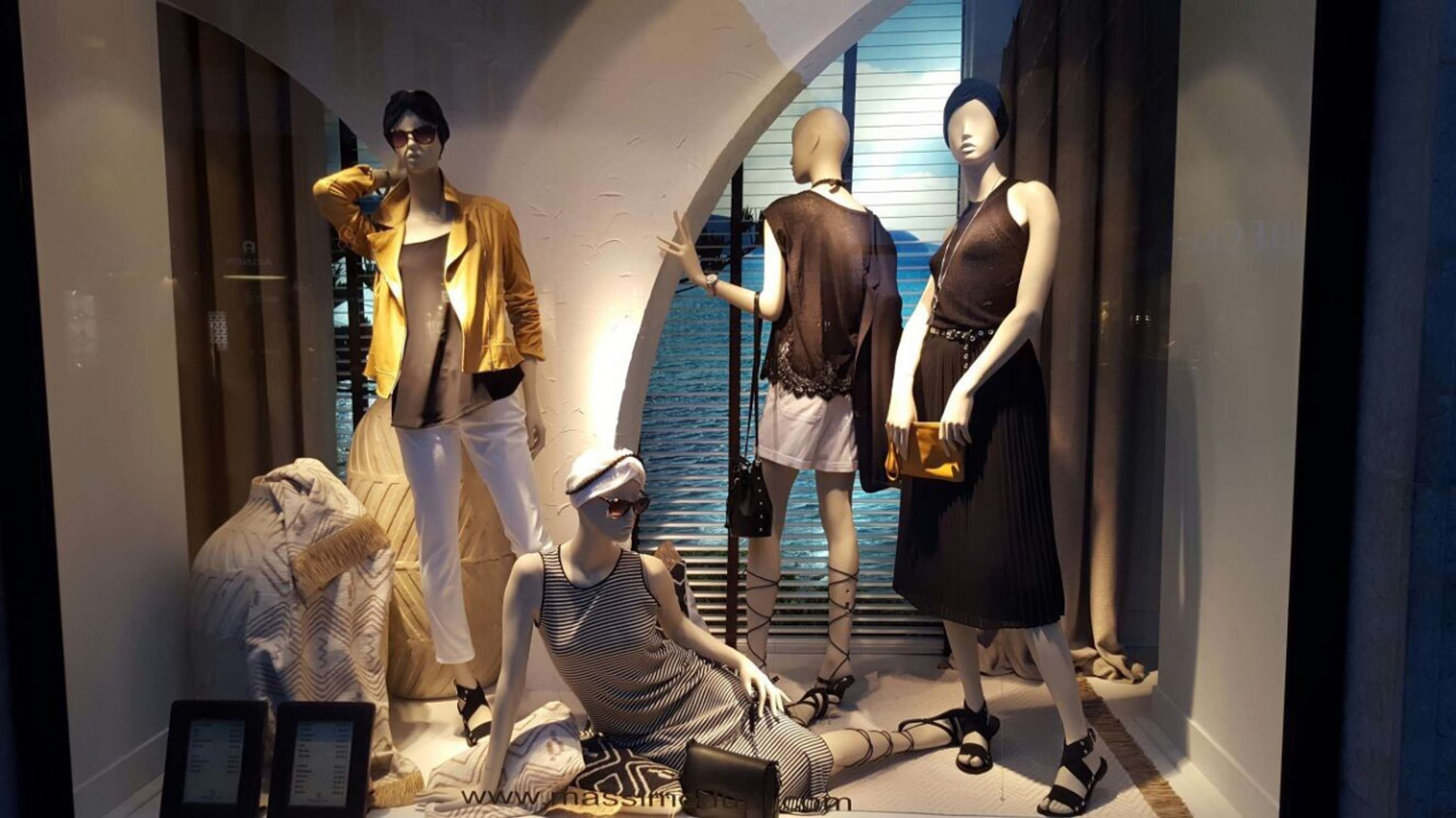 Window design for Massimo Dutti by Volodymyr Tyshchenko