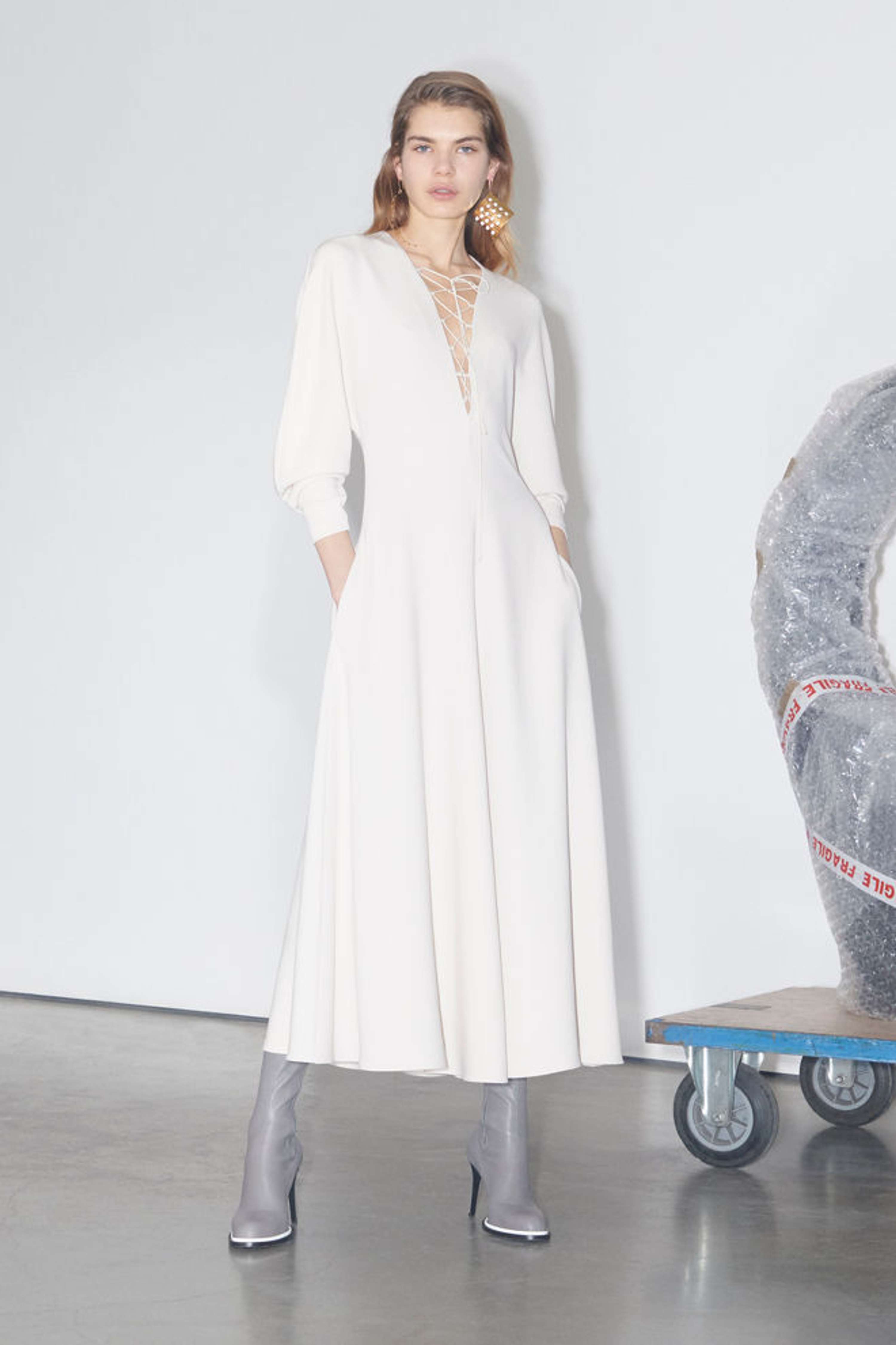 Complex simplicity | achieving the new season look by Stella McCartney