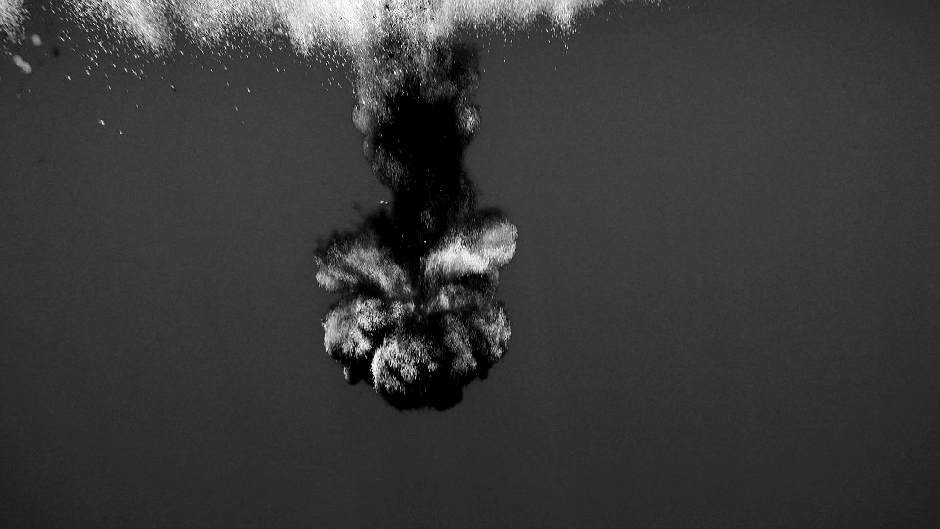 Falling and suspending matter and time by beatriz minguez de molina
