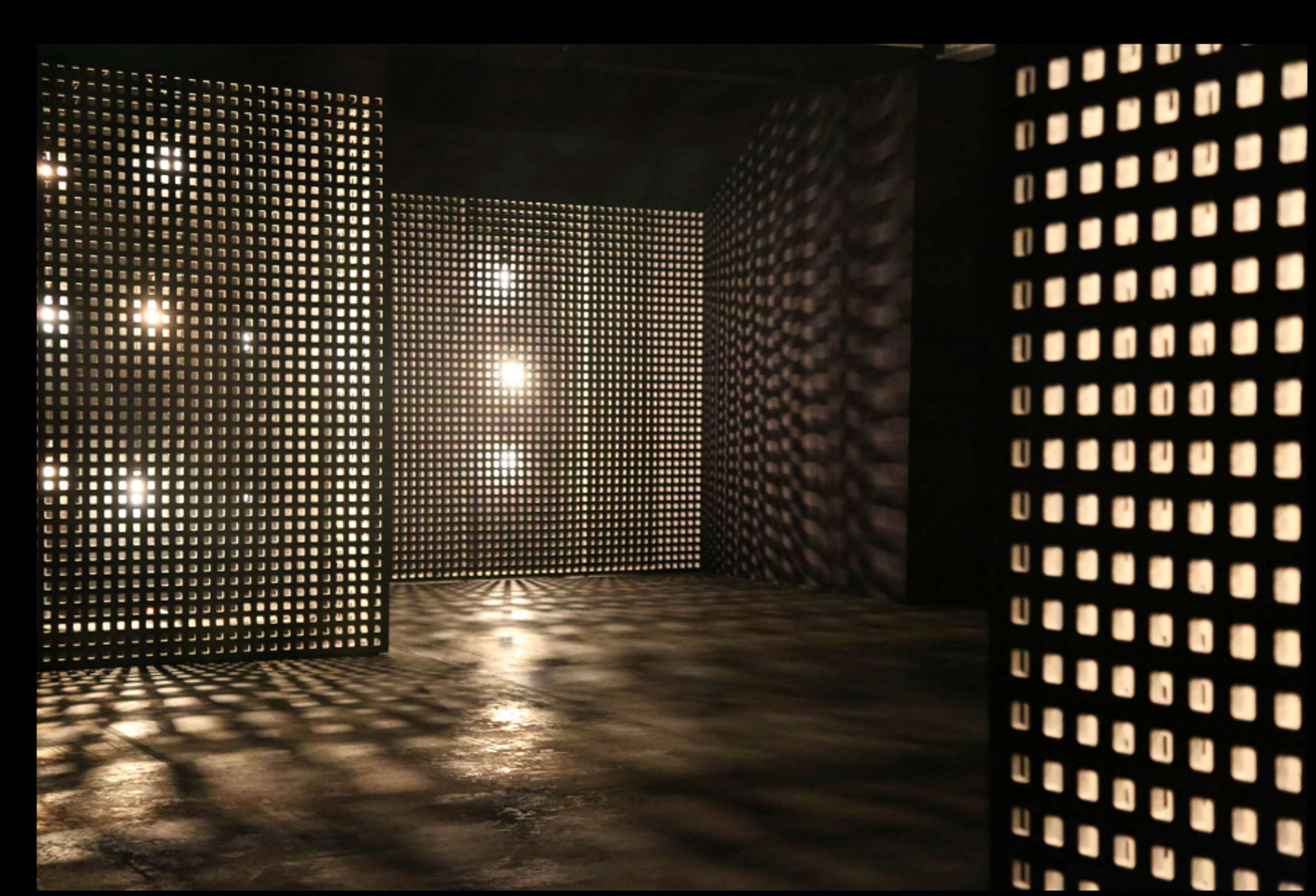 BFC  x TOPMAN Show space SS16 by Ena Quinn