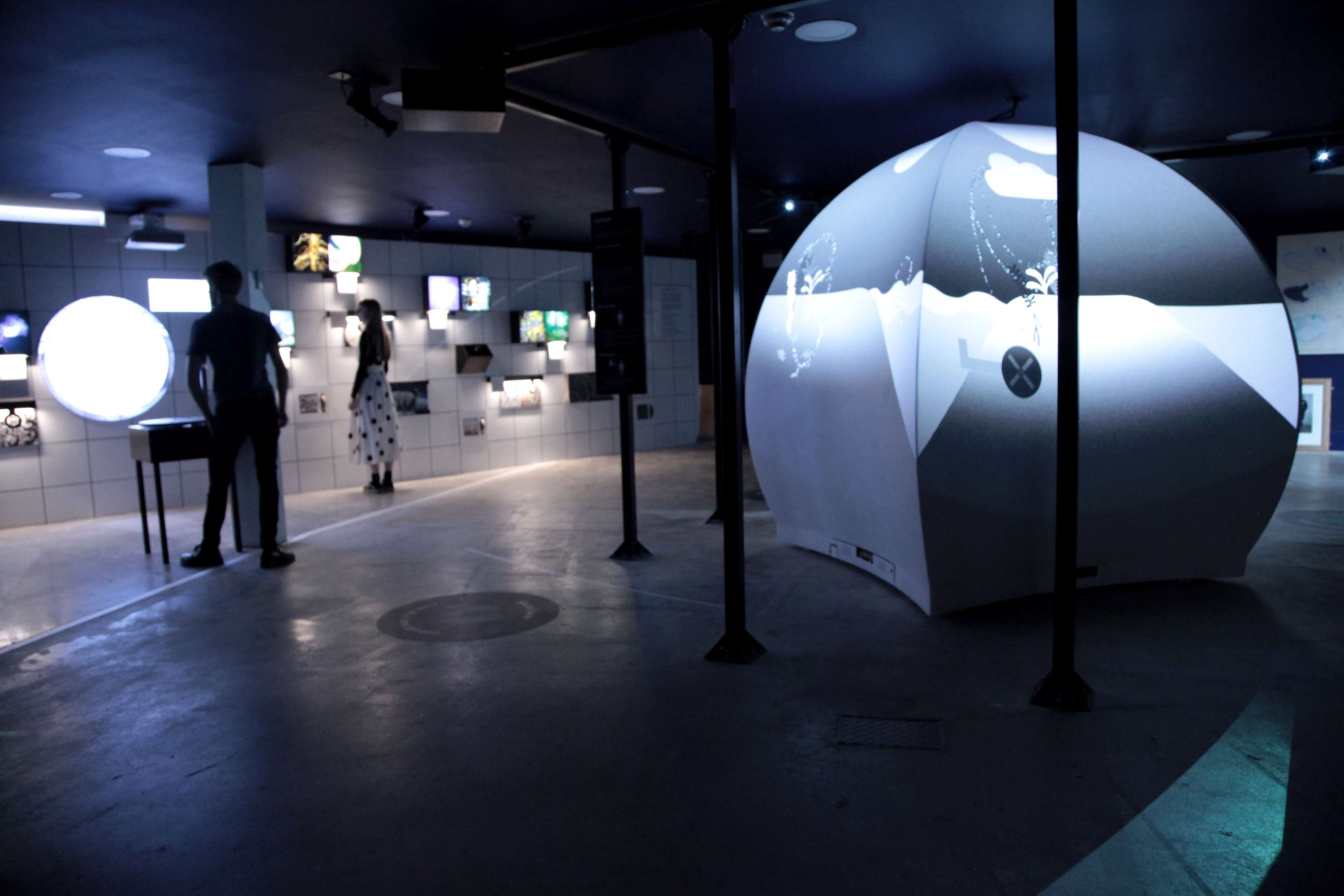 Eden Project – Invisible Worlds by Claire Campion