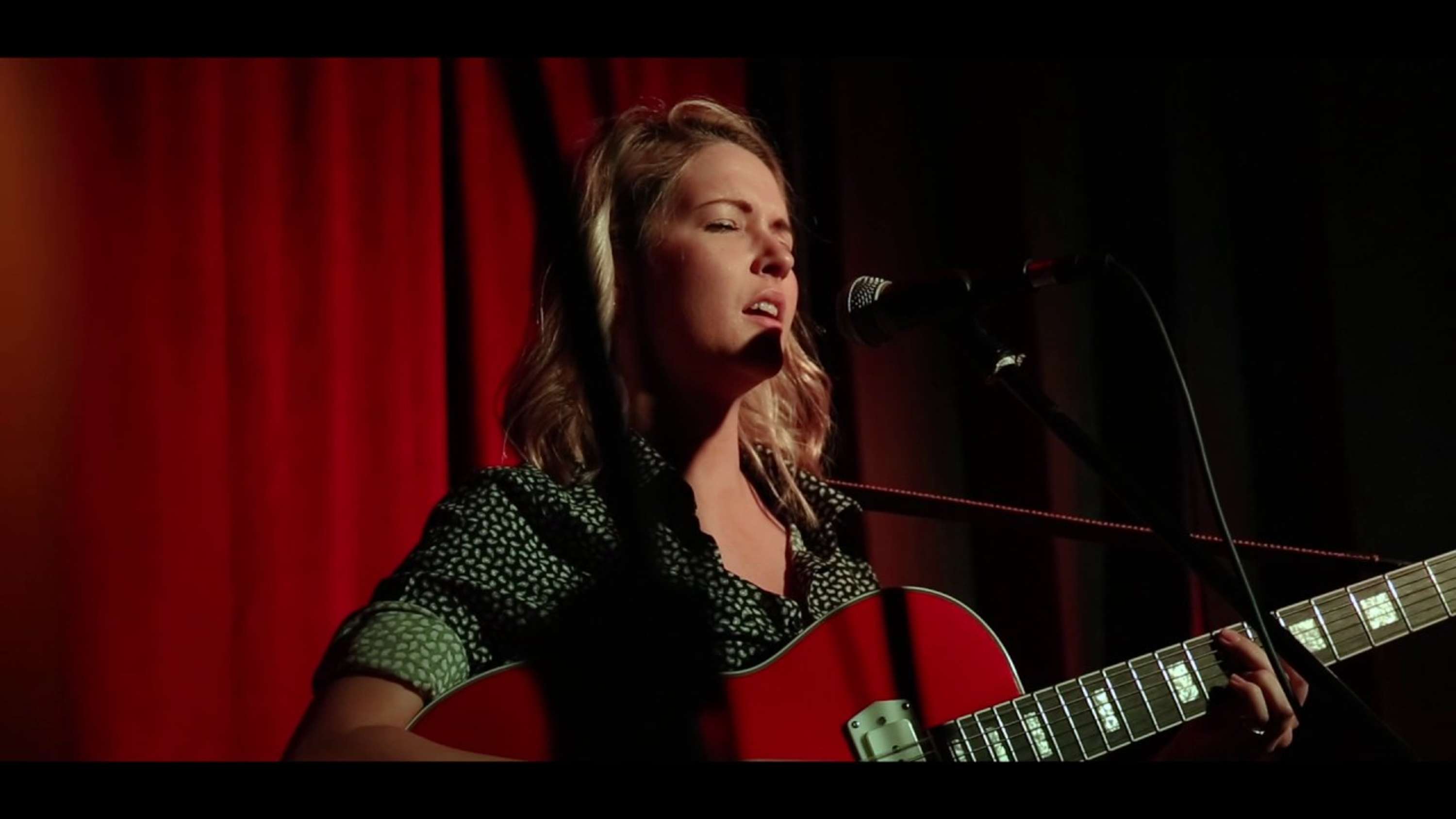 Fresh on the Net Music Journalism by Derval McCloat