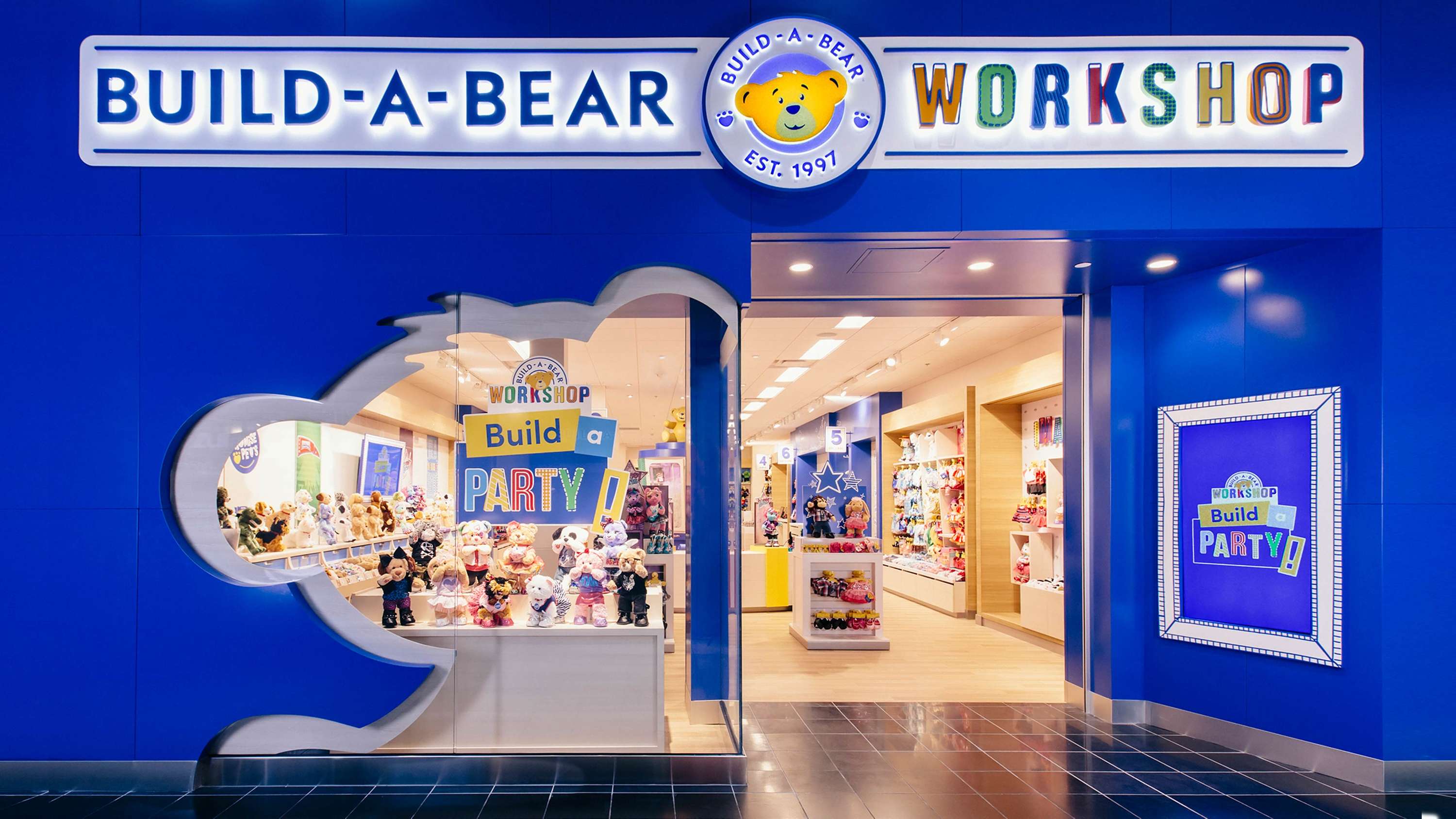 Build A Bear by Steve Rawlings