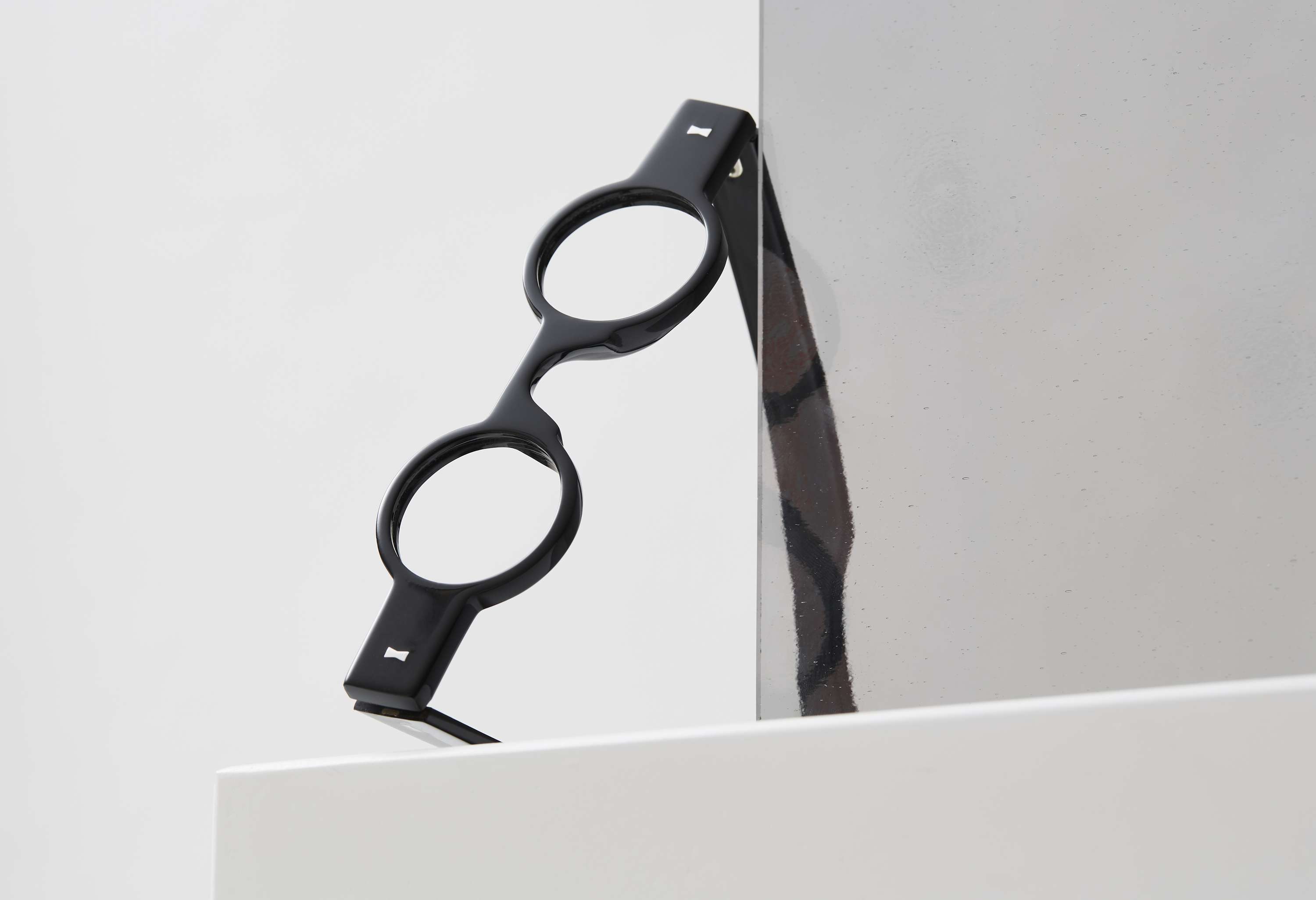 The Fitzrovia Collection: Made-to-Measure Frames by Cubitts