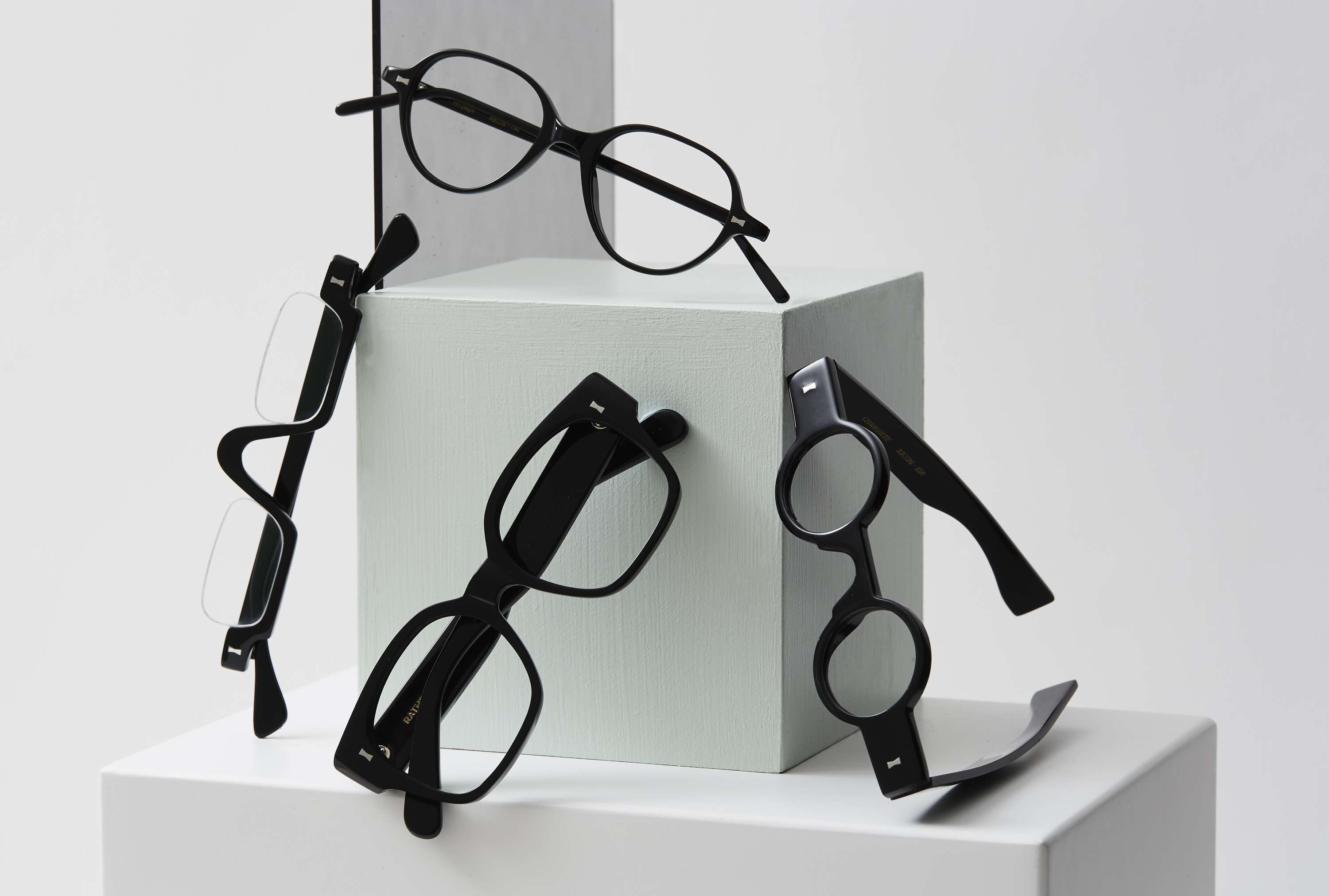 The Fitzrovia Collection: Made-to-Measure Frames by Cubitts