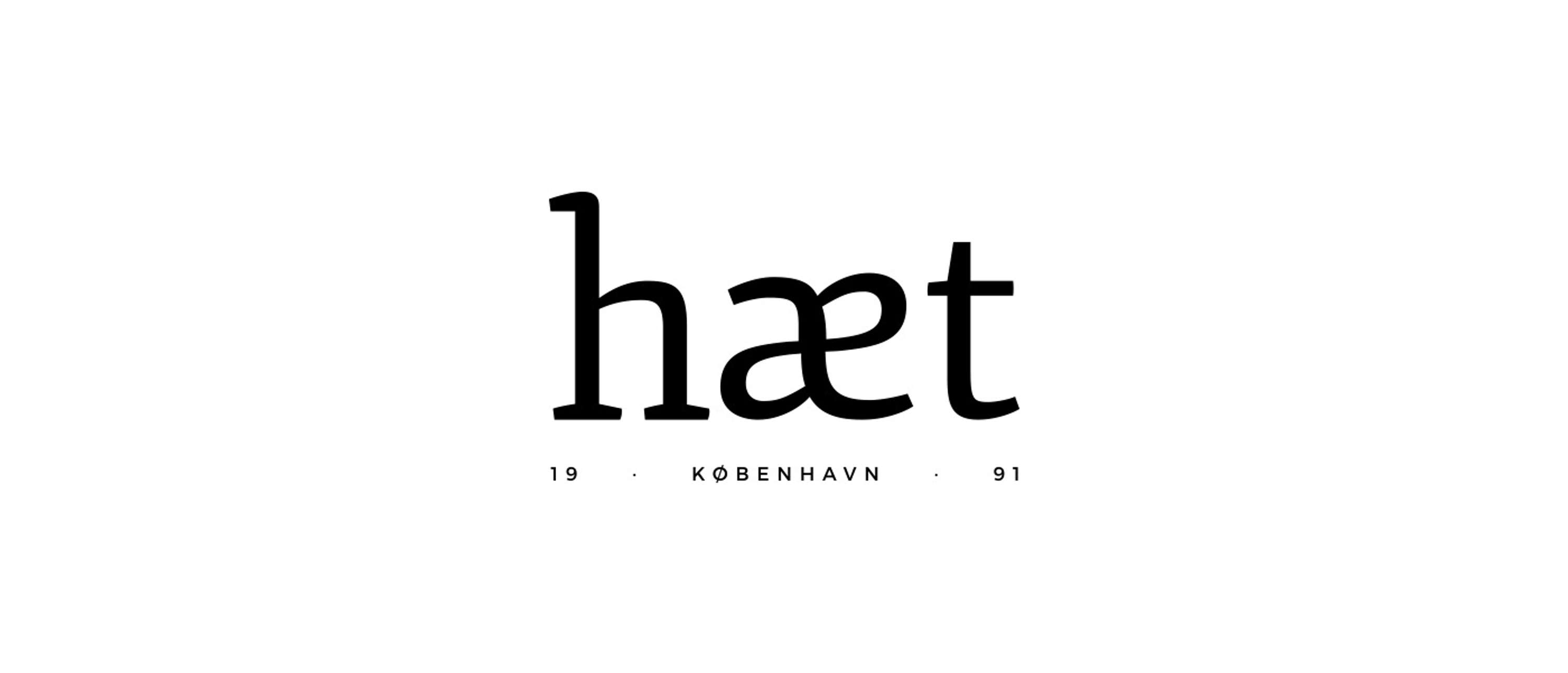 Hæt by Teresa Sancho Santa Isabel