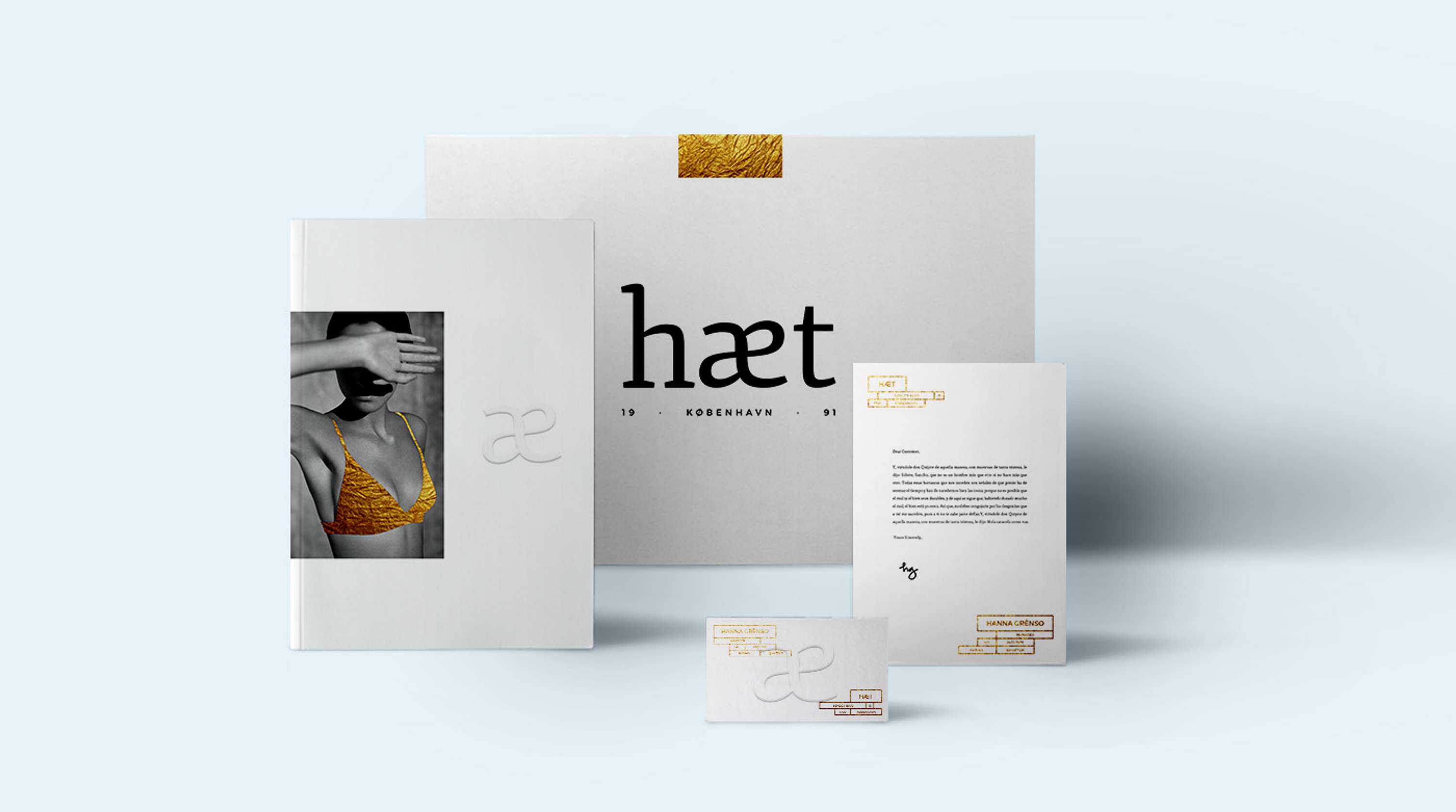 Hæt by Teresa Sancho Santa Isabel