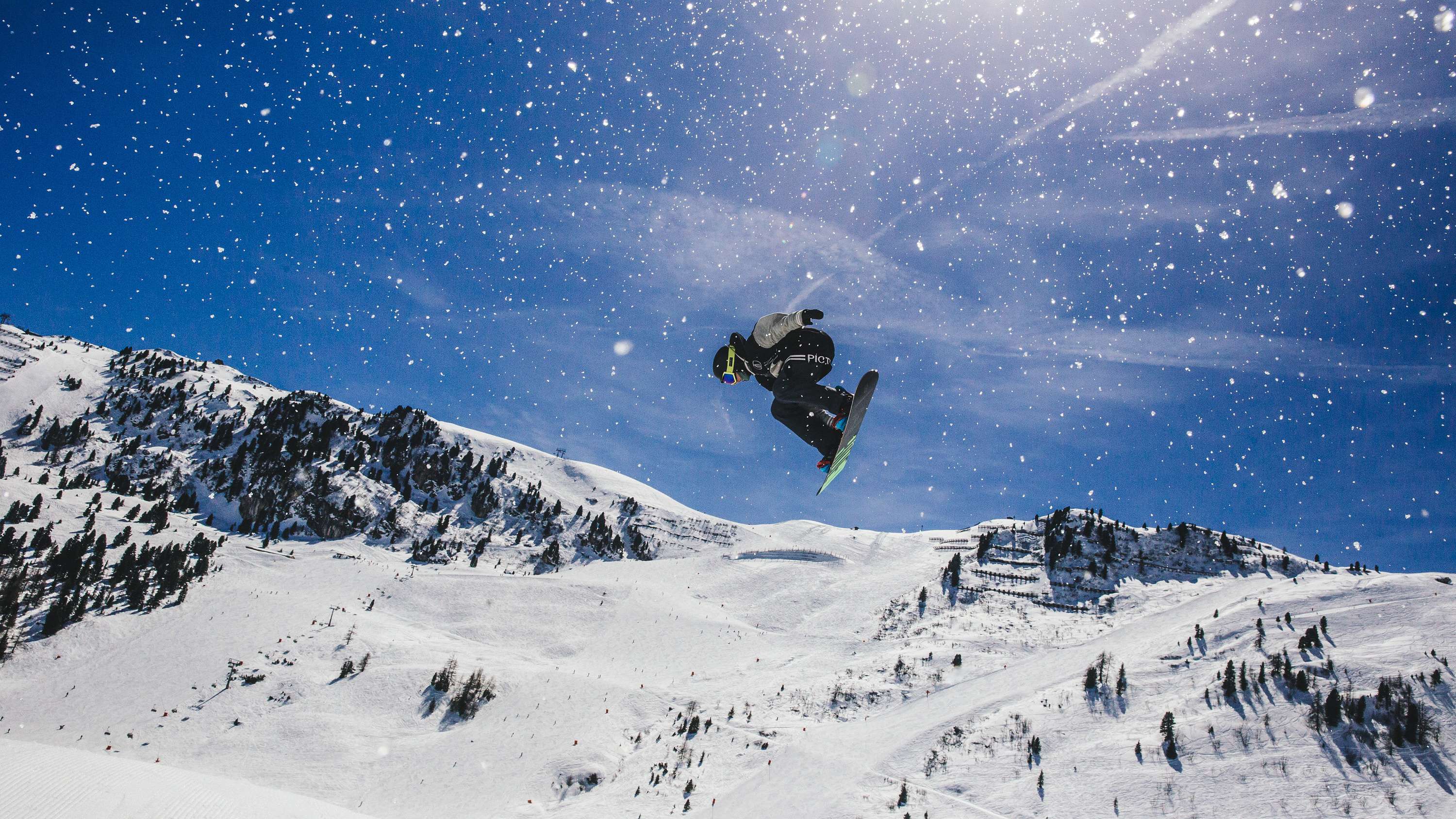 Snowbombing by Fanatic