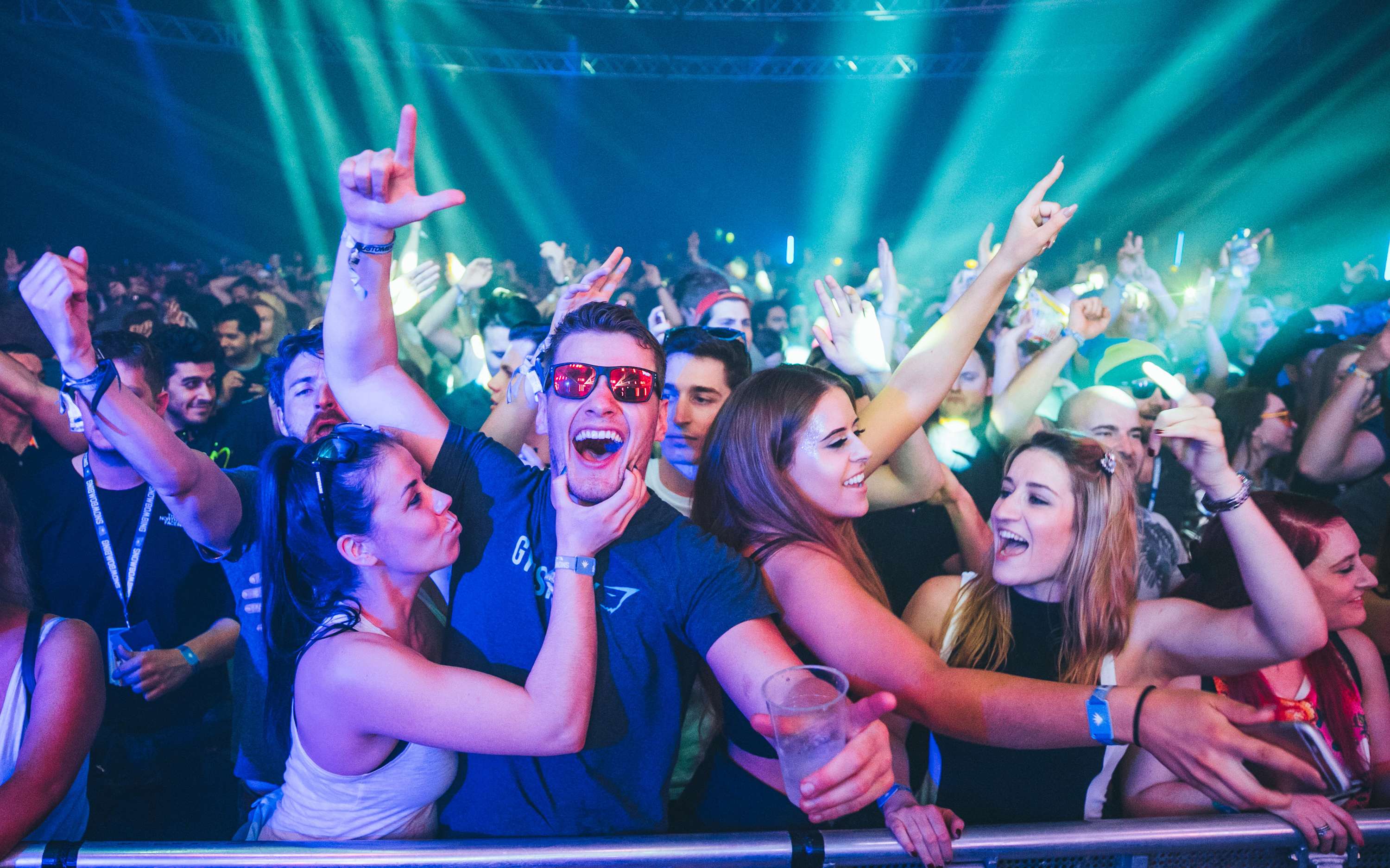 Snowbombing by Fanatic