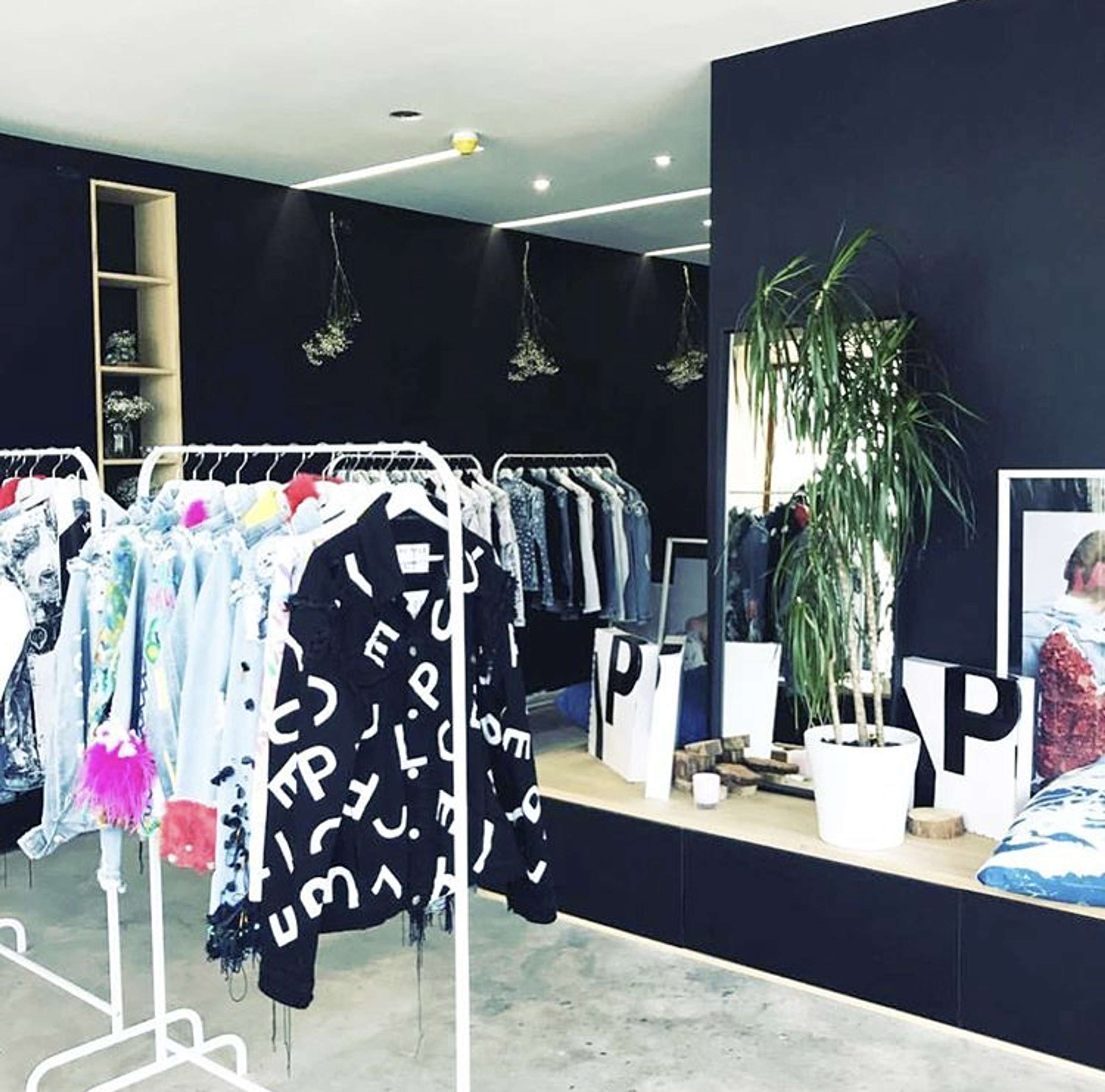 Golbourne Rd - Pop Up Shop by EMMY DAYAL