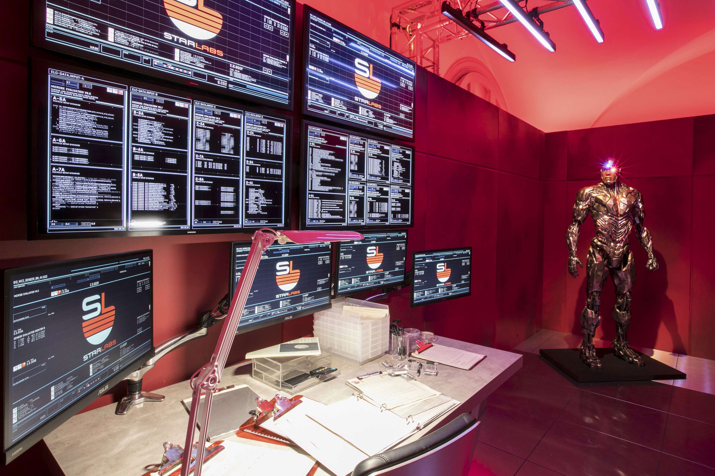 Justice League Experience at The College by Mariana Montesinos