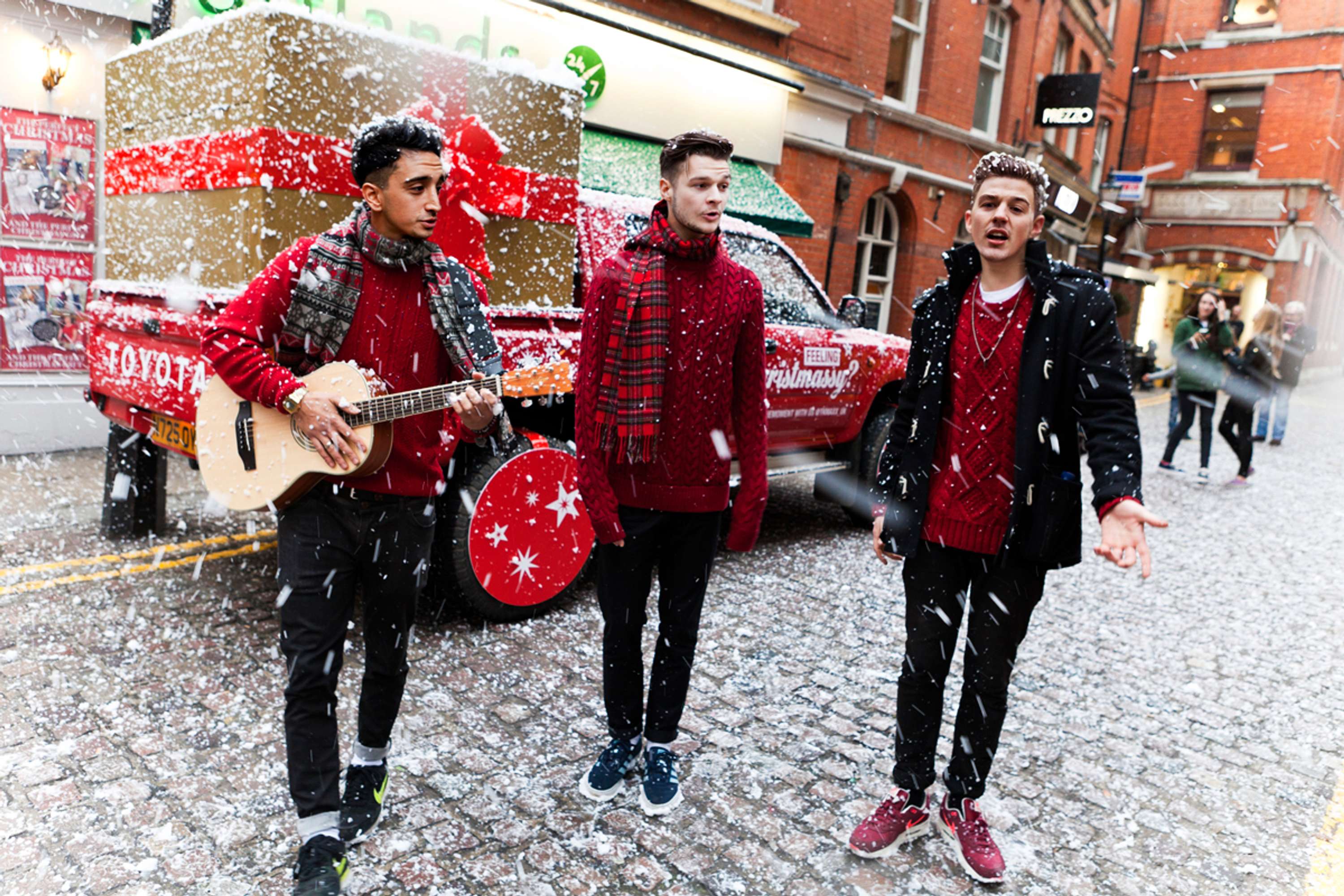 The TK Maxx Tweet Choir by Martin Homent