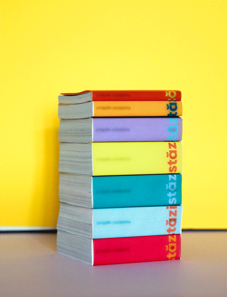 The “#astăzimi-aplăcut drawer” books by Ilinca Roman