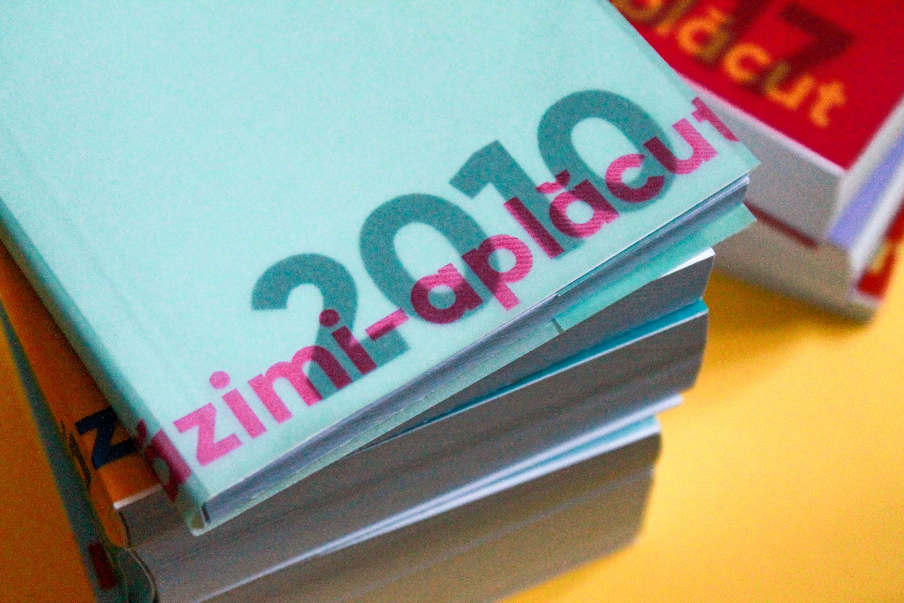 The “#astăzimi-aplăcut drawer” books by Ilinca Roman