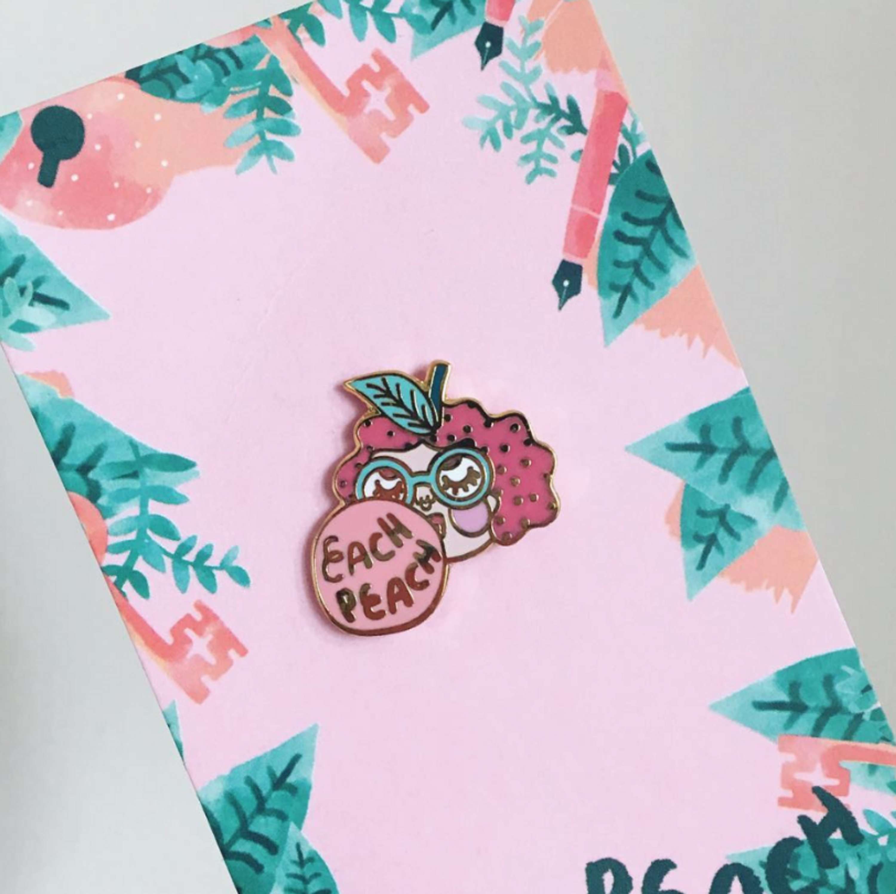 Each Peach Branding by Hanni Bowcutt