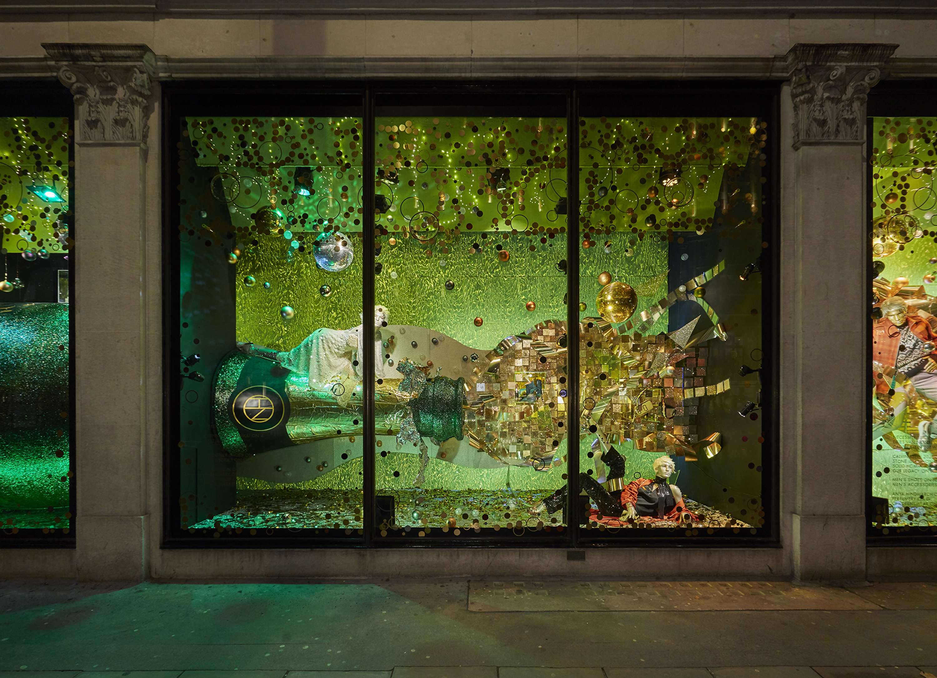 Harvey Nichols Window Display Portfolio 2018 by Robin McGonigle