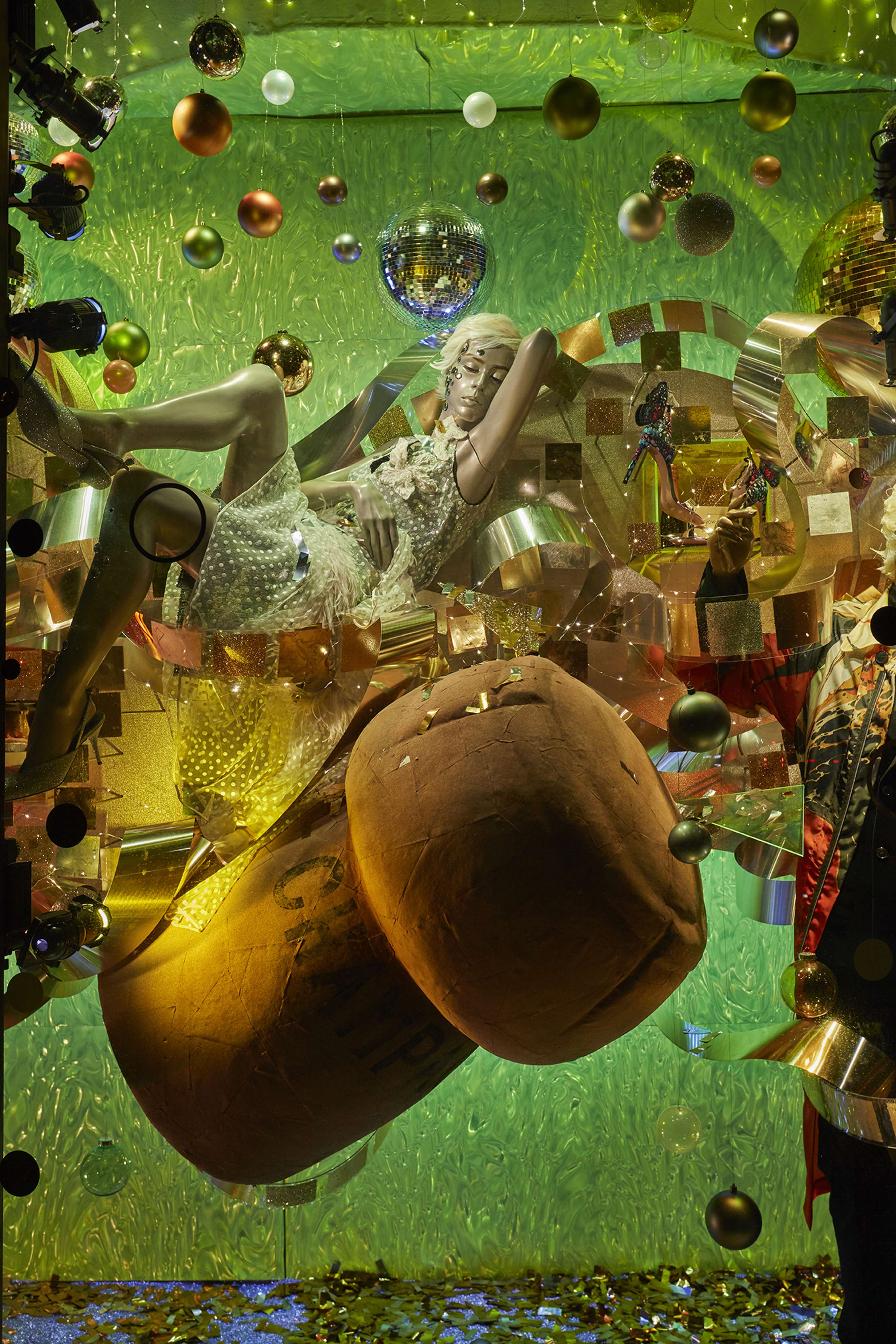 Harvey Nichols Window Display Portfolio 2018 by Robin McGonigle