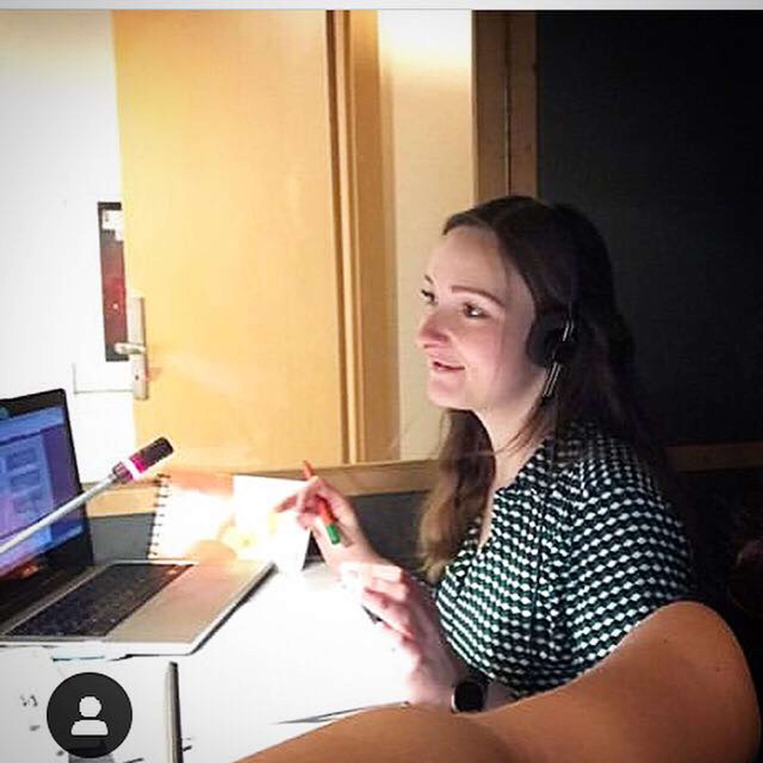 Interpreting (1-min video!) by Luna Jungblut