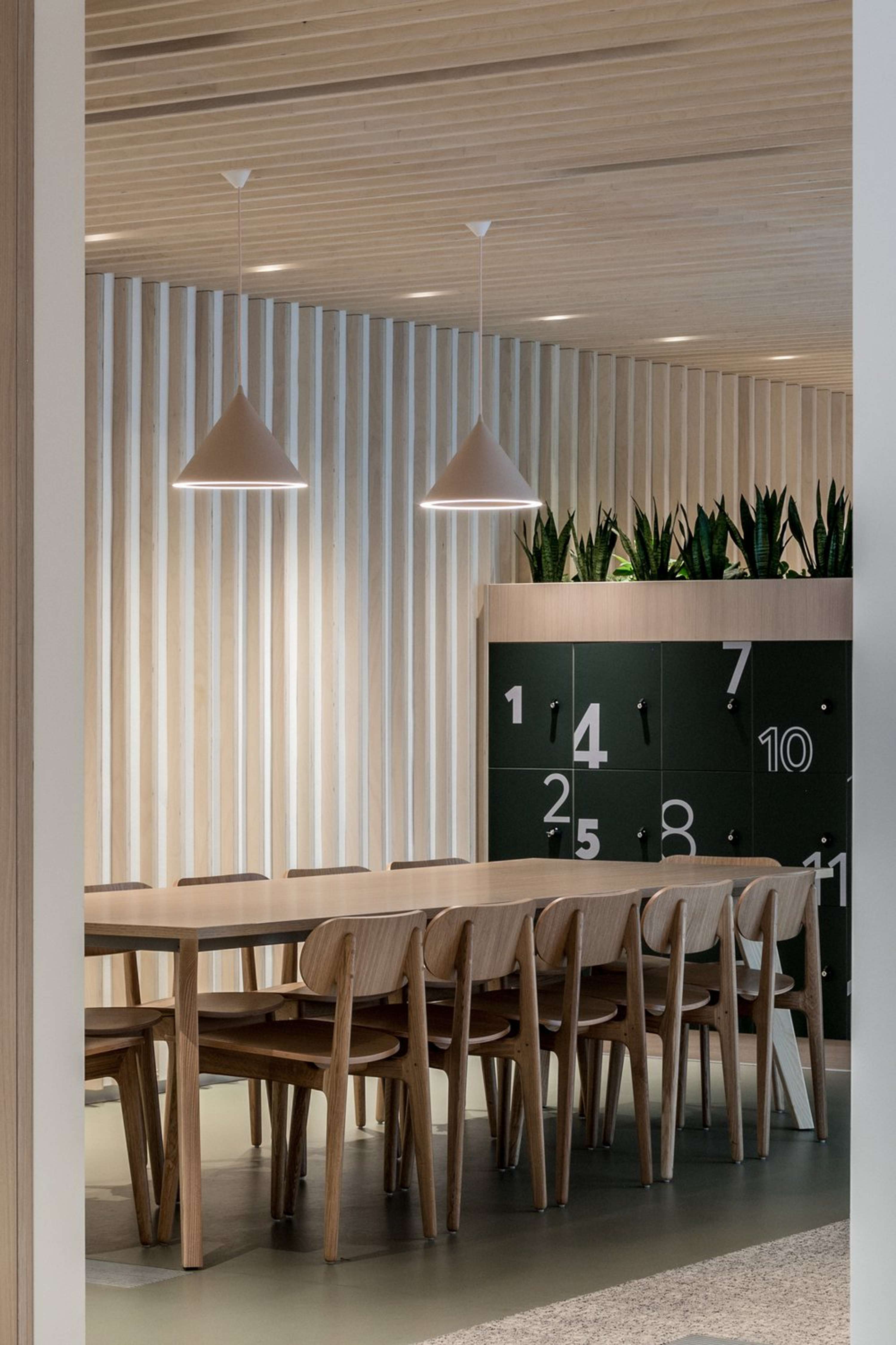 St. Modwen Offices by HemingwayDesign