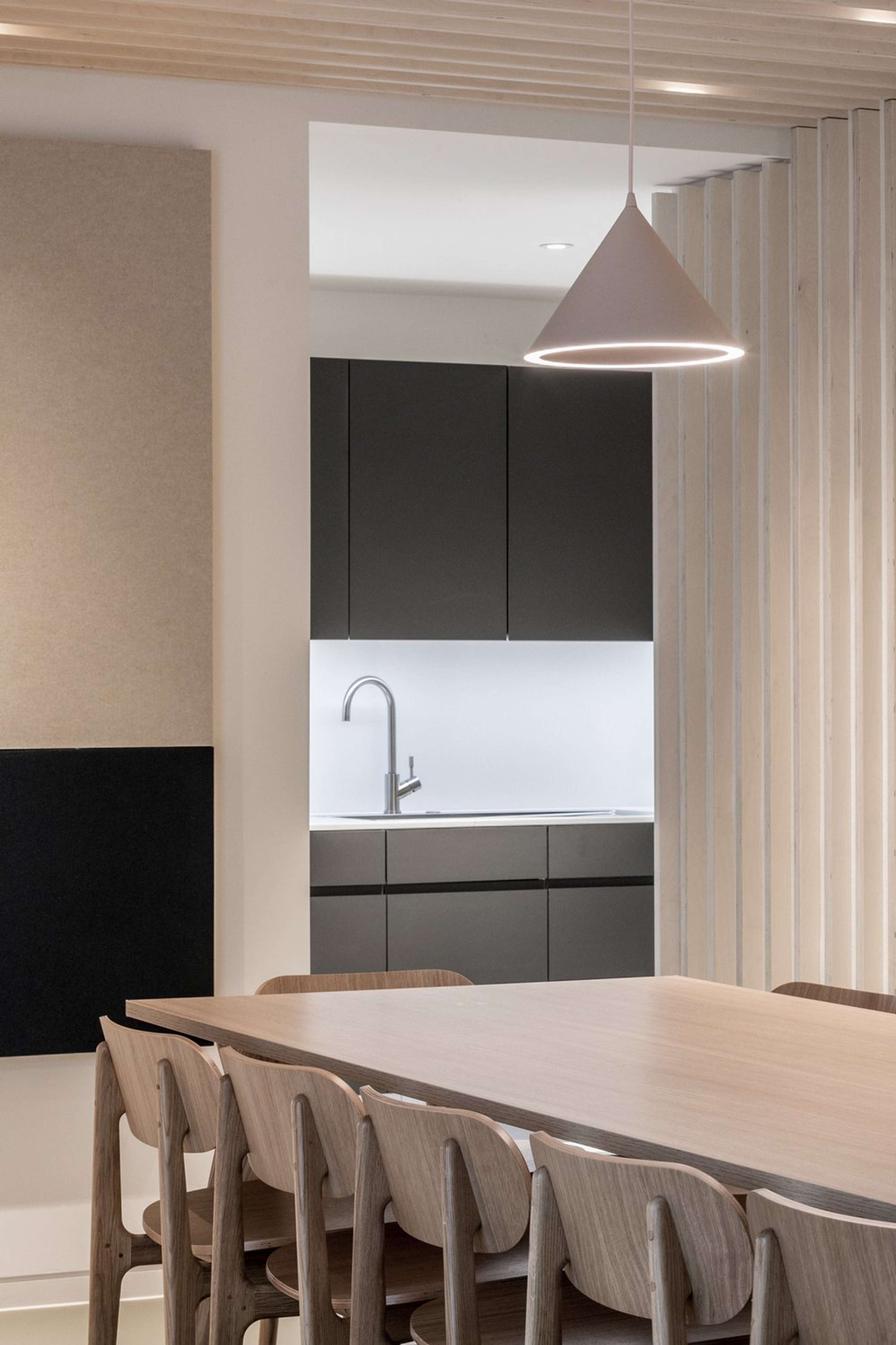 St. Modwen Offices by HemingwayDesign