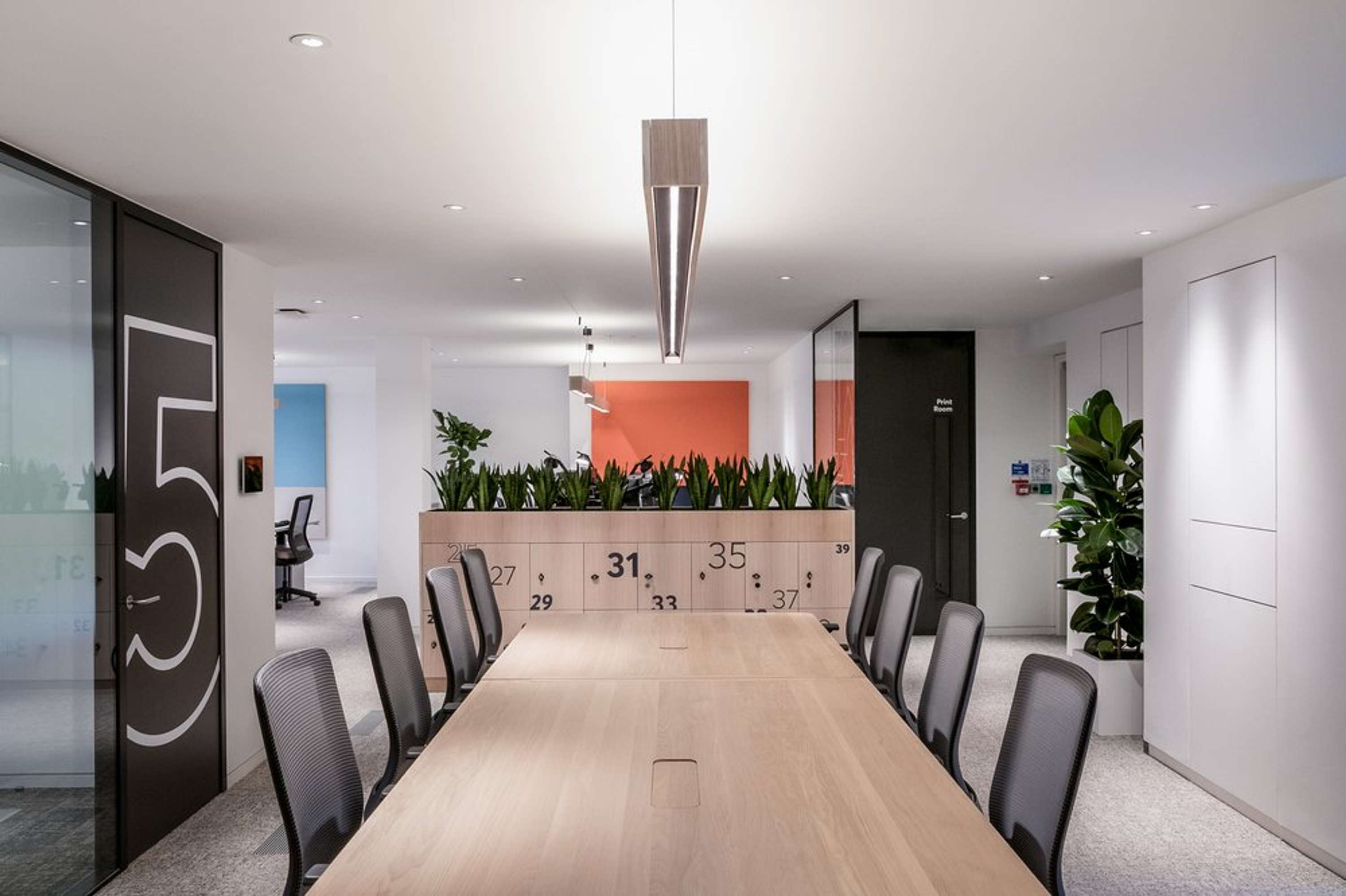 St. Modwen Offices by HemingwayDesign