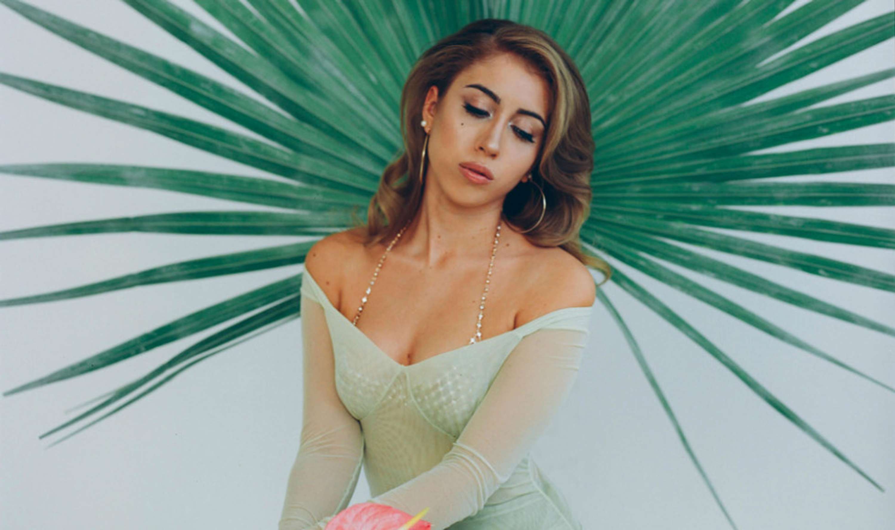 BECOMING KALI UCHIS: HOW THE BOUNDARY BREAKING ICON FOUND HER SIGNATURE STYLE AND SOUND by Kitty Robson