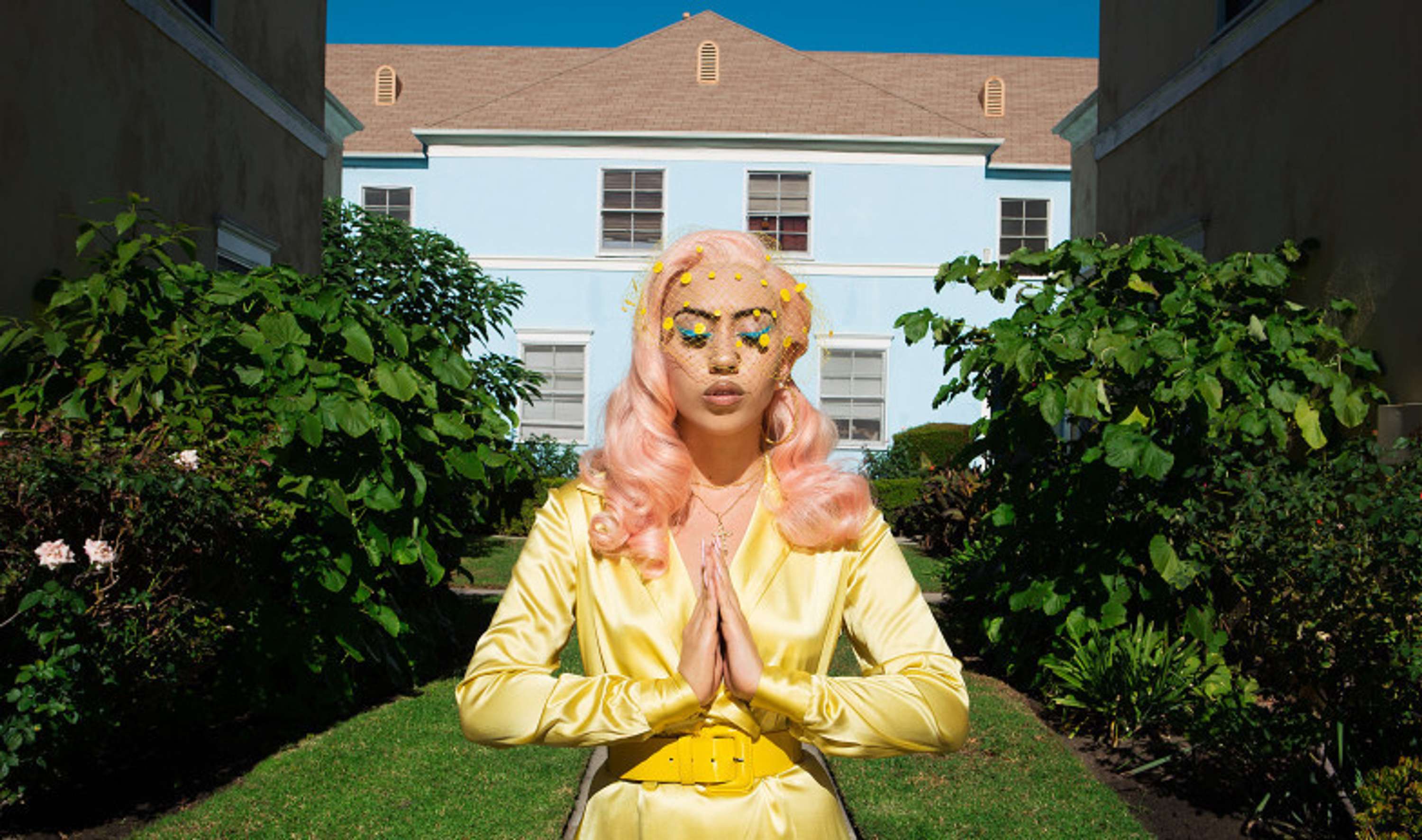 BECOMING KALI UCHIS: HOW THE BOUNDARY BREAKING ICON FOUND HER SIGNATURE STYLE AND SOUND by Kitty Robson