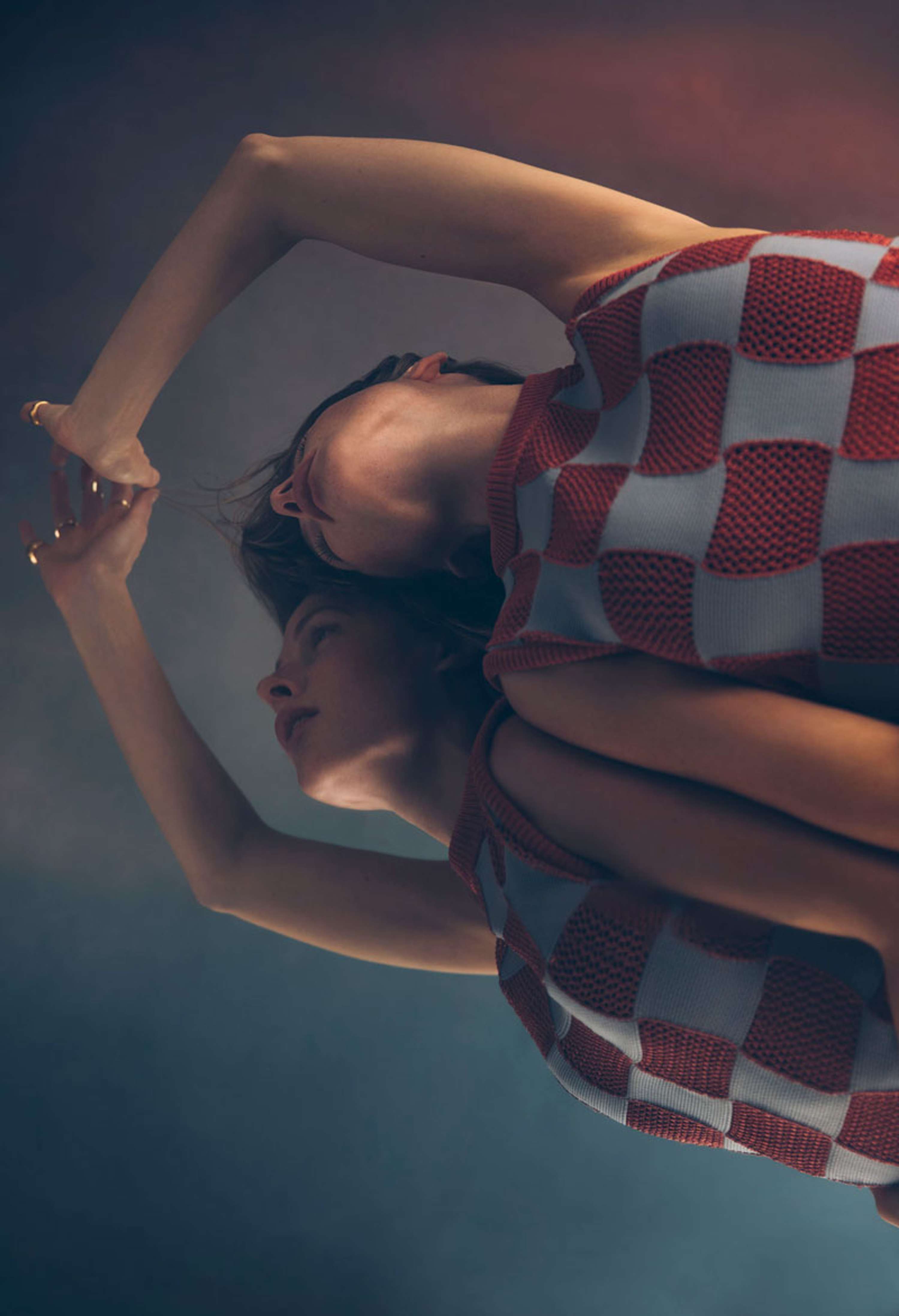 Flaunt by Lucy Hutchinson