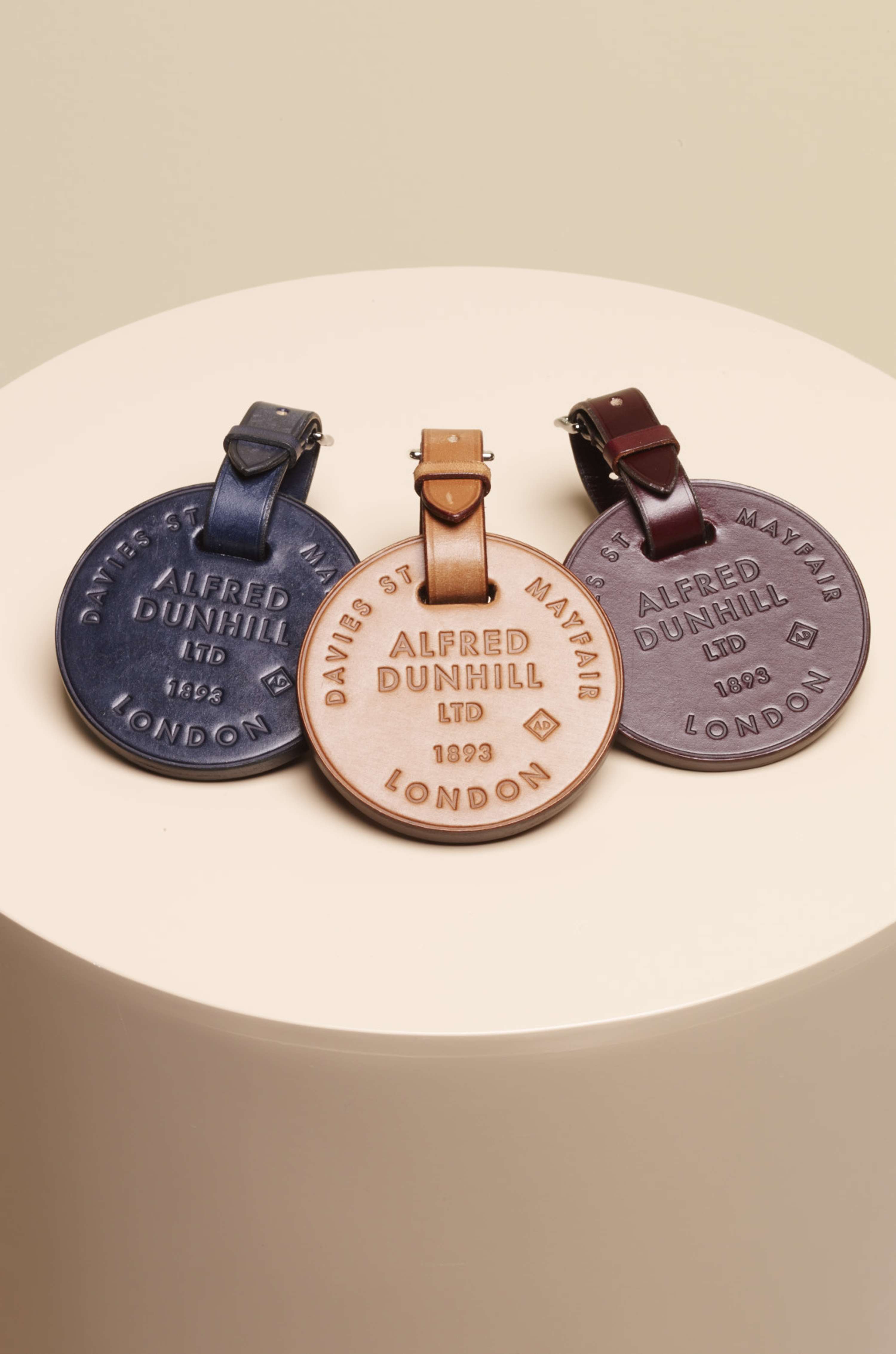 Alfred Dunhill, Branding by Ola Moore