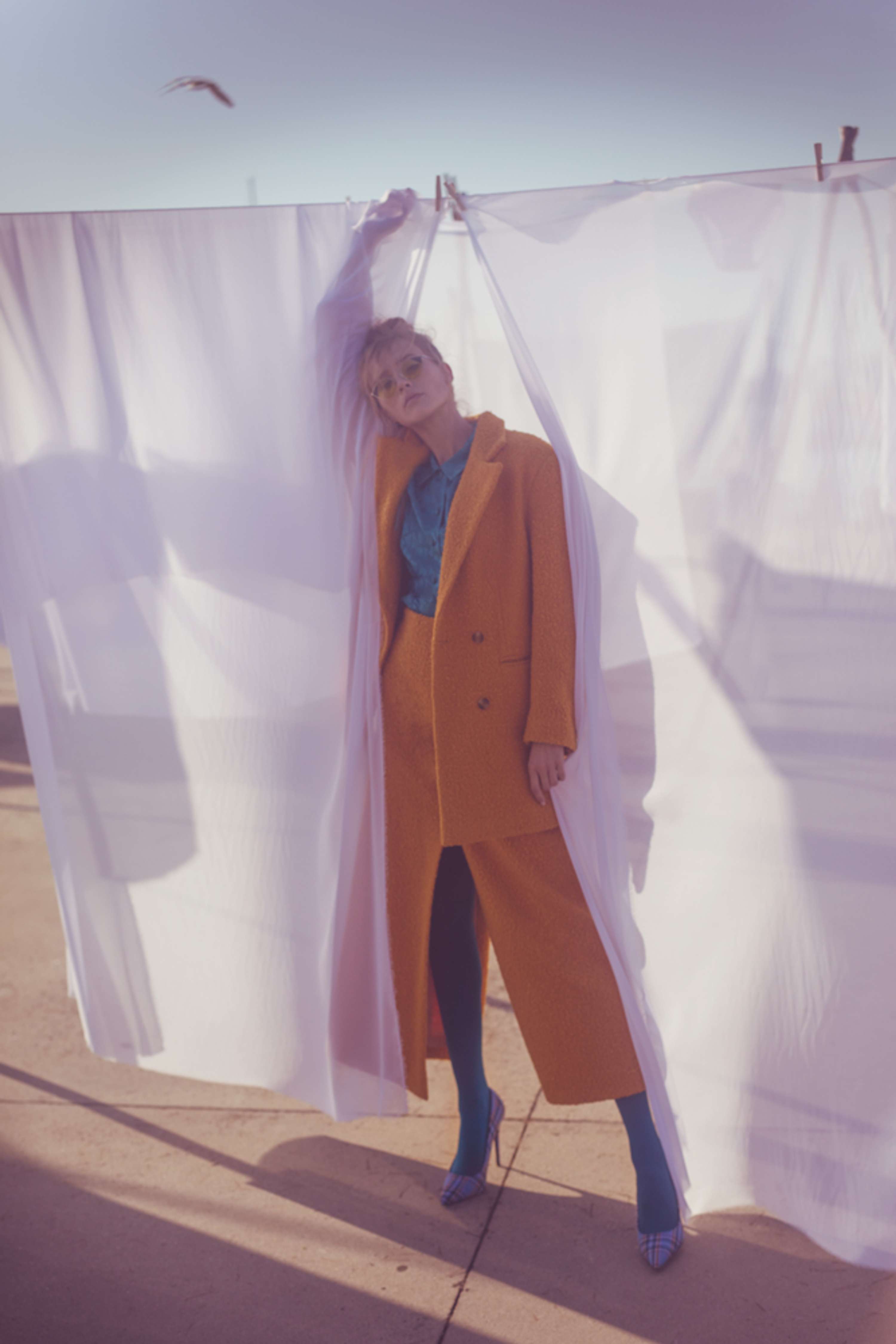 EDIT MAG 'CLOTHESLINE'  EDITORIAL by Tânia Dioespirro